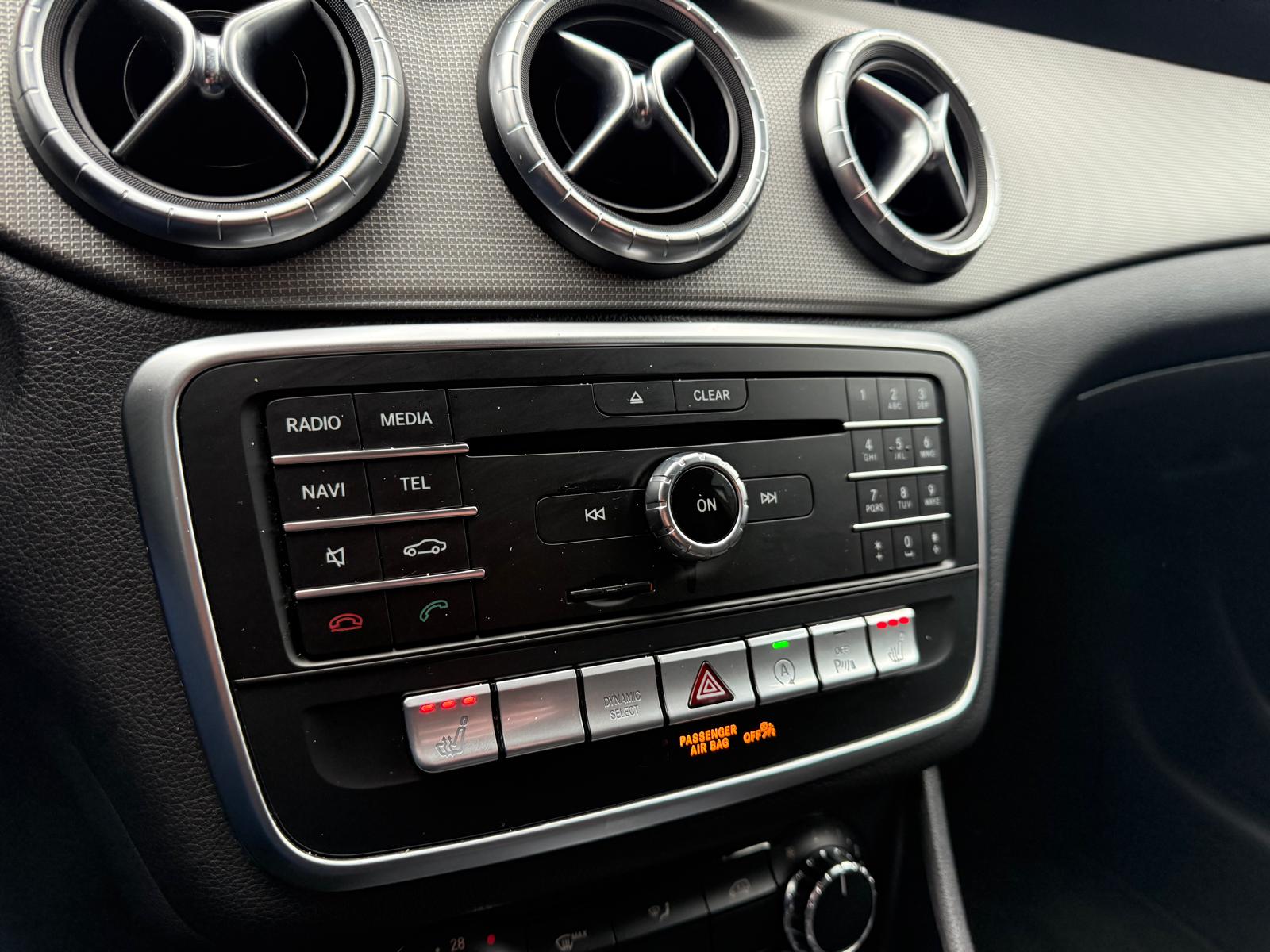 Mercedes-Benz CLA-klasse Shooting Brake 180 d Business Solution | 1E EIGENAAR | 3/6/12MND GARANTIE | AUTOMAAT | AIRCO | CRUISE | NAVI | LMV | LED | TREKHAAK |