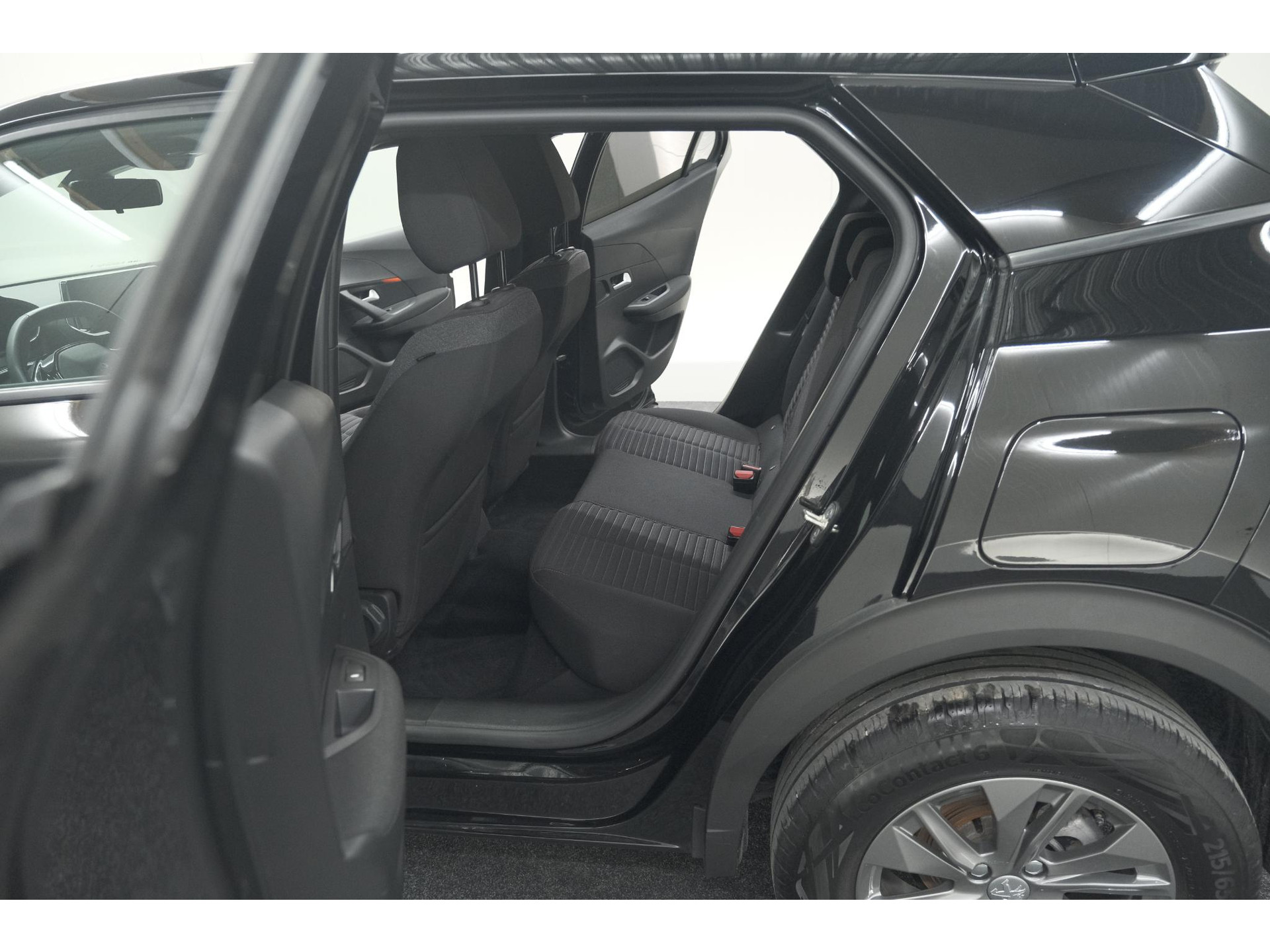 Peugeot 2008 PureTech 130 Active | Camera | Apple Carplay | Parkeersensoren | Stoelverwarming
