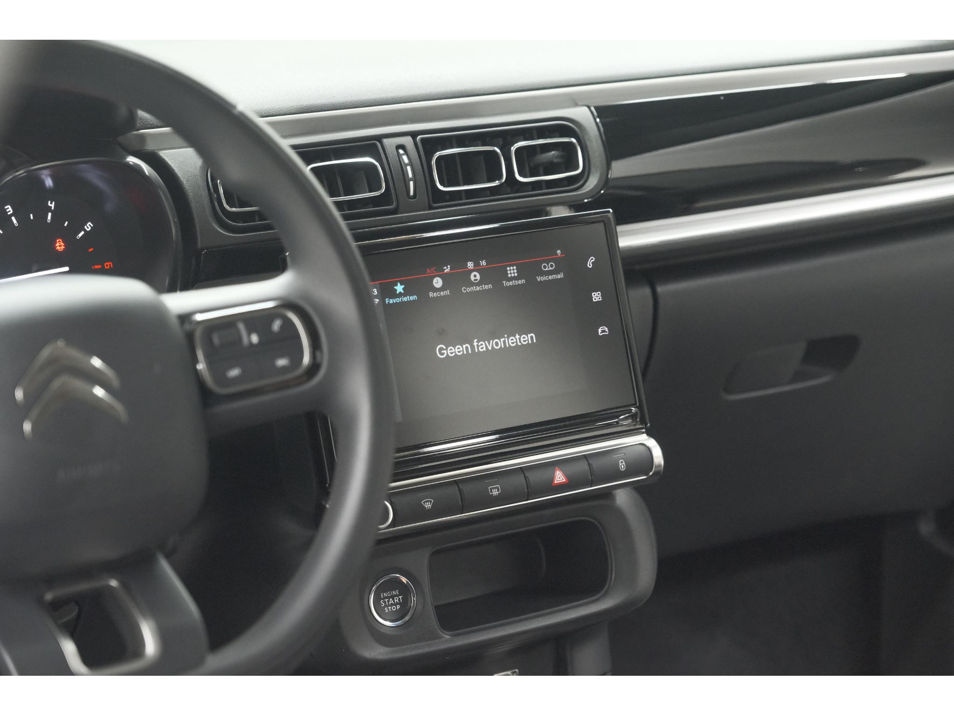Citroen C3 PureTech 110 EAT6 Max | Apple Carplay | Parkeersensoren | Climate Control | 16 Inch Lichtmetalen Velgen