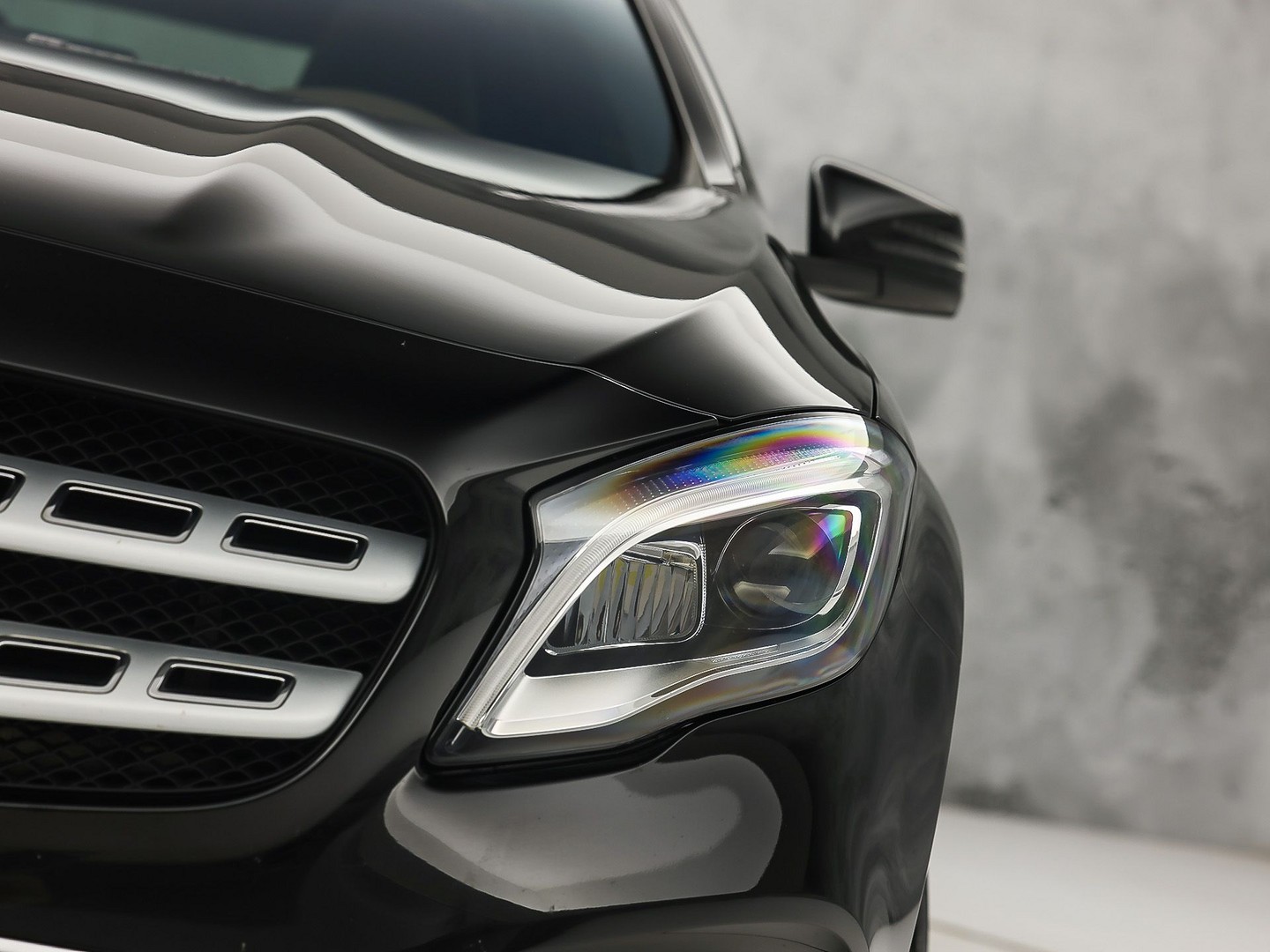 Mercedes-Benz GLA-klasse 250 4Matic Premium AMG Sport 211Pk Automaat (PANORAMADAK, MEMORY SEATS, GROOT NAVI, CAMERA, TREKHAAK, SPORTSTOELEN, GETINT GLAS, BRUIN LEDER, STOELVERWARMING, NIEUWSTAAT)