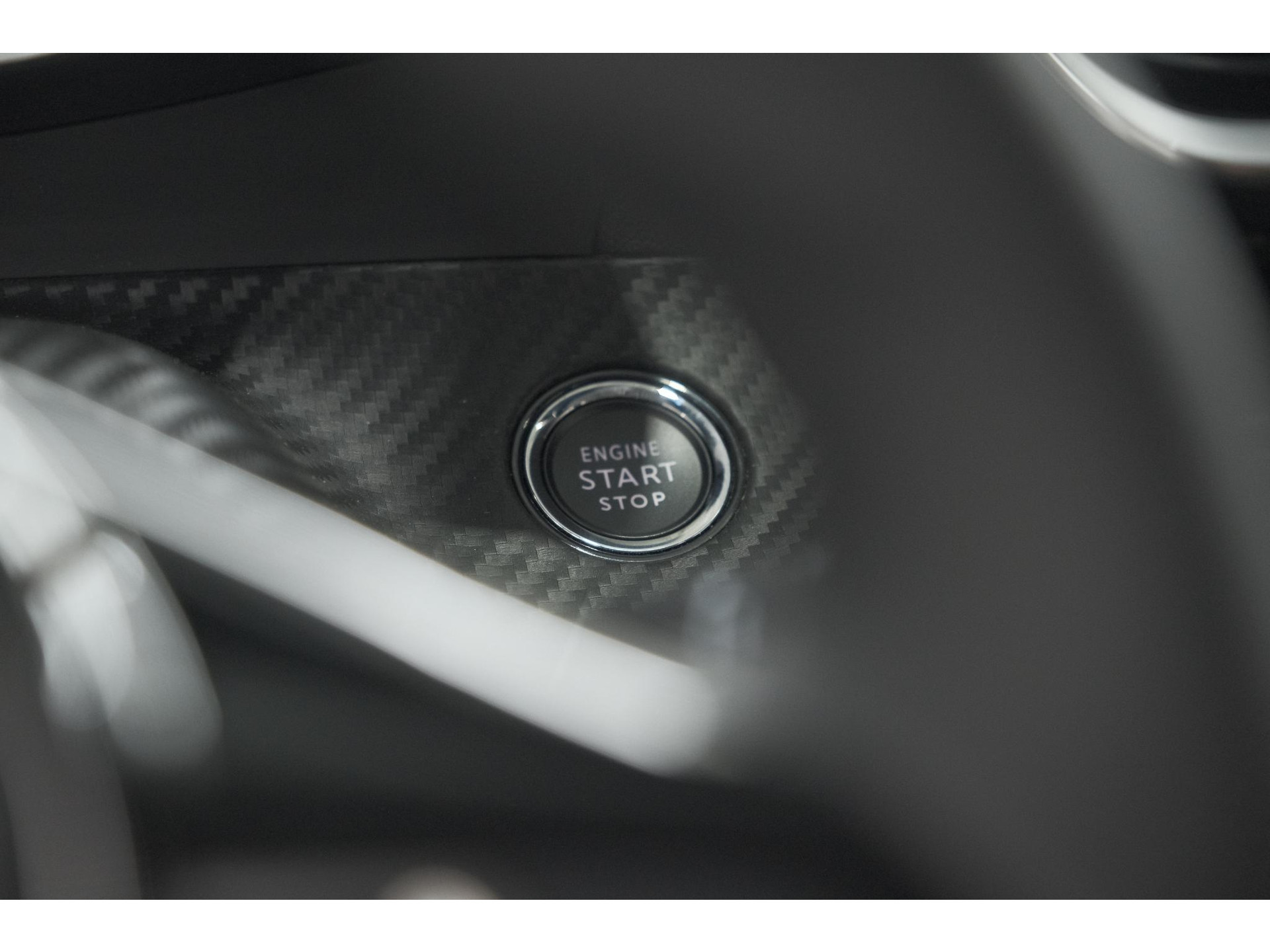 Peugeot 208 PureTech 100 Allure Pack | Camera | Apple Carplay | Parkeersensoren | Navigatie