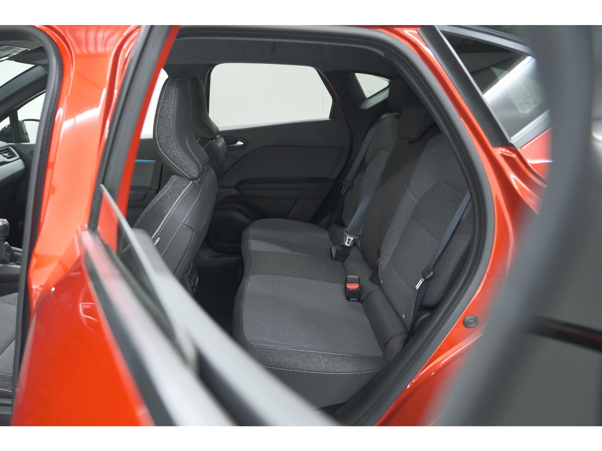 Renault Captur TCe 90 techno | Nieuw Model | Camera | Harman Kardon | Apple Carplay | Parkeersensoren | 18 Inch Lichtmetalen Velgen