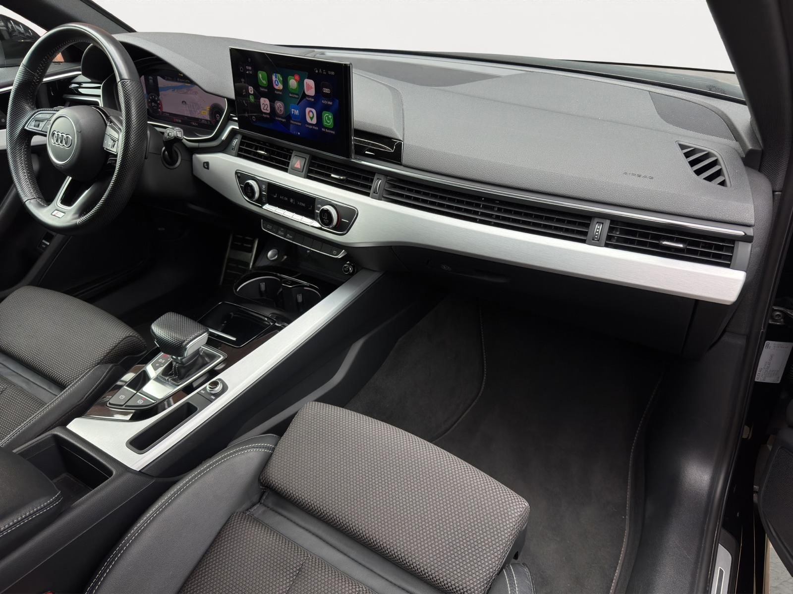 Audi A4 Avant 35 TFSI 2X S-Line *NL-AUTO*