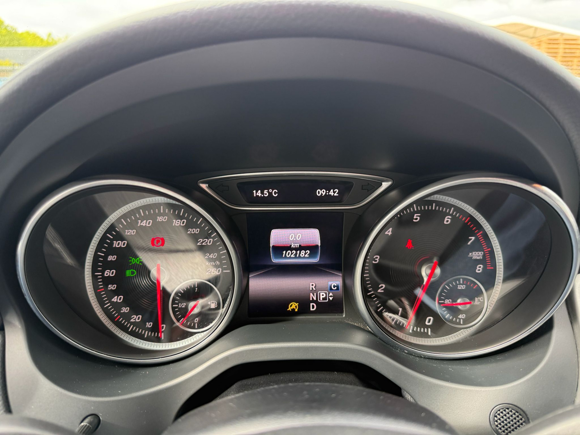 Mercedes-Benz CLA-klasse Shooting Brake 180 | 3/6/12MND GARANTIE| NAVI | PANO DAK | NAVI | CAMERA |