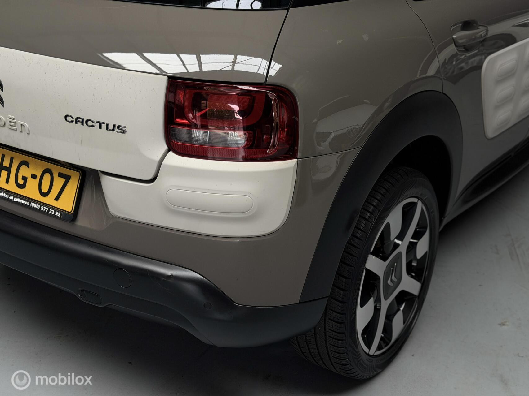 Citroën C4 Cactus 1.2 PureTech Shine|Automaat|NAP|Camera|Navi