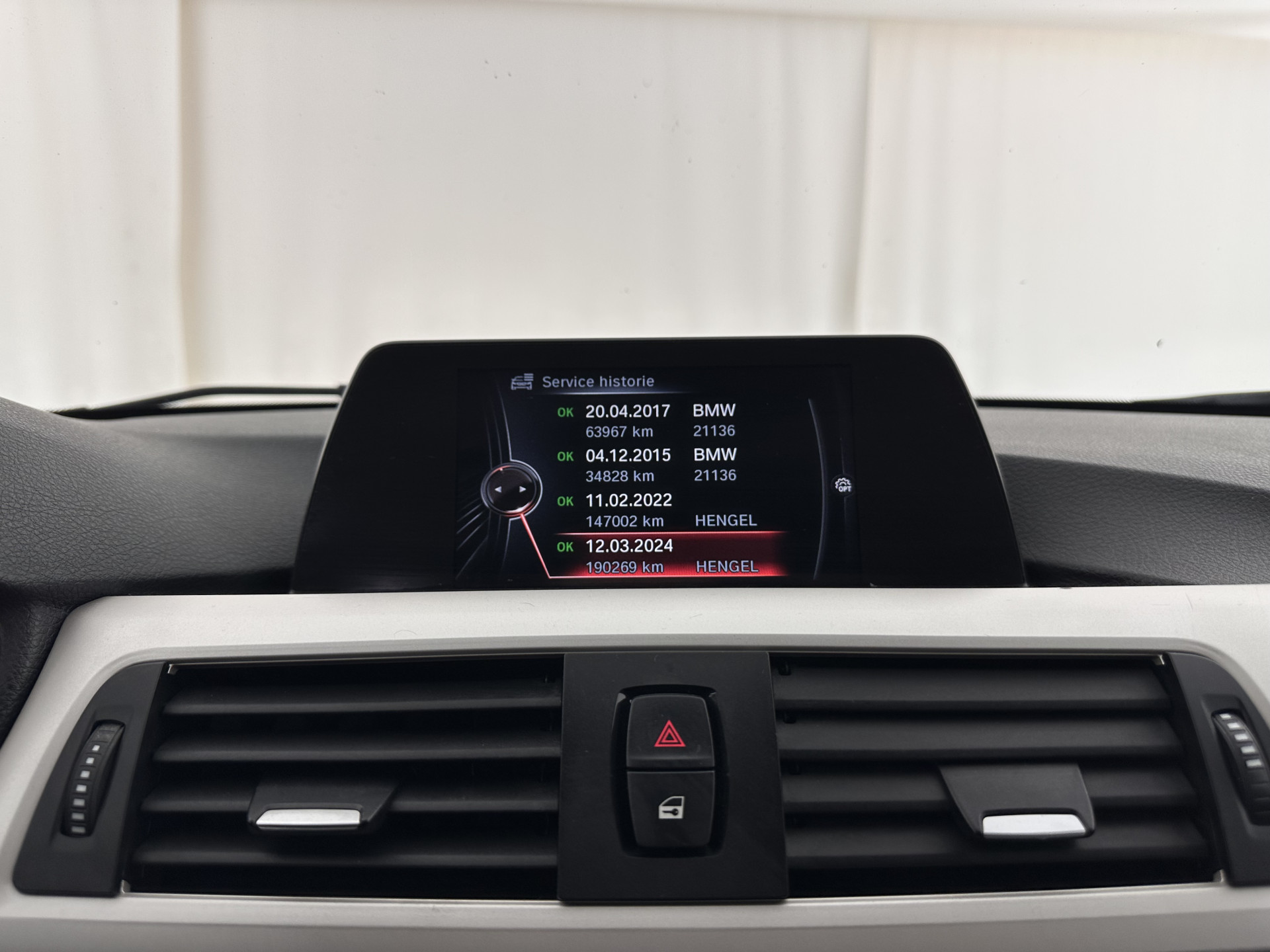 BMW 3-serie Touring 316i Business Aut. *NAVI-FULLMAP | SPORT-SEATS | AIRCO | CRUISE | 18''ALU*