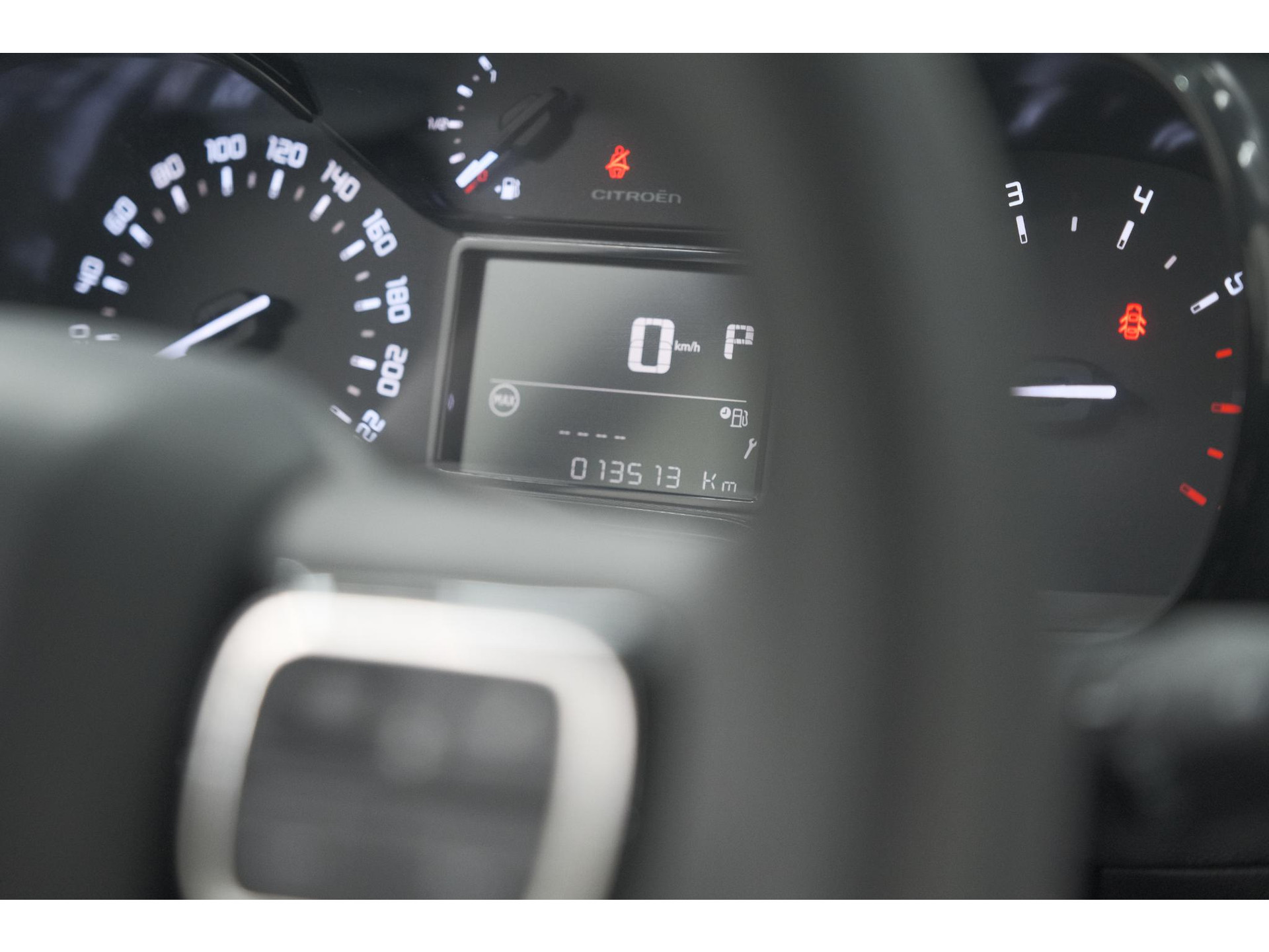 Citroen C3 PureTech 110 EAT6 Max | Apple Carplay | Parkeersensoren | Climate Control | 16 Inch Lichtmetalen Velgen