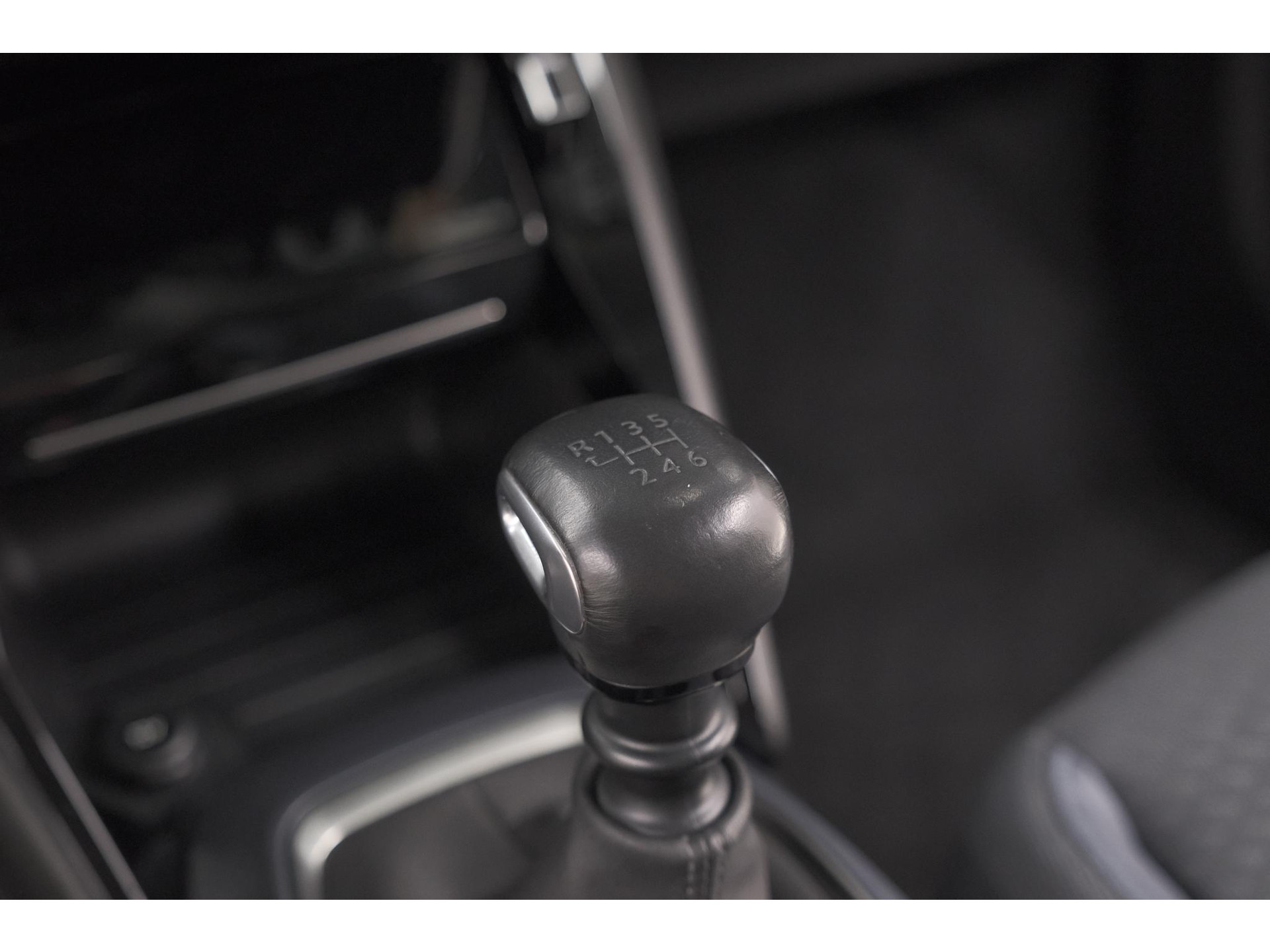Peugeot 2008 PureTech 130 Blue Lease Allure | Camera | Apple Carplay | Parkeersensoren | Climate Control