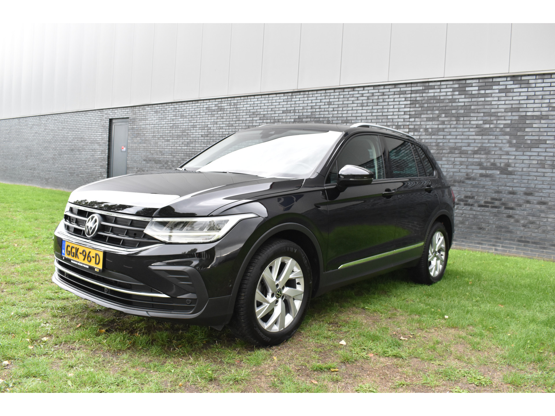 Volkswagen Tiguan 1.5 TSI Life Airco Hoge zit Stoelverwarming