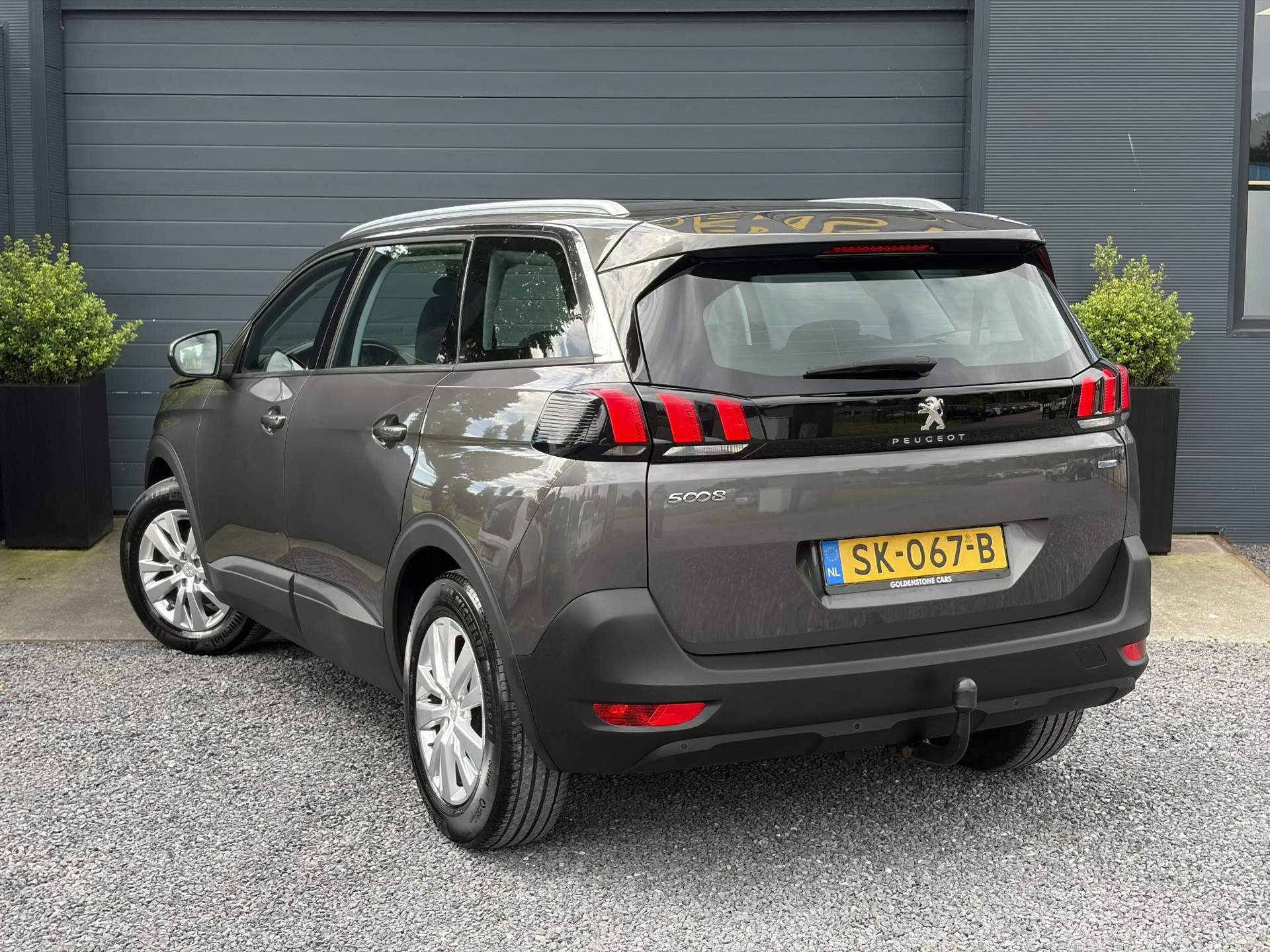Peugeot 5008 1.2 PureTech Active 1e Eigenaar,D-riem 12-2023,Trekhaak,7 Persoons,6 Bak,Carplay,Clima,Cruise,131pk,Pdc,Dealer Onderhouden,N.A.P,Apk tot 05-2027