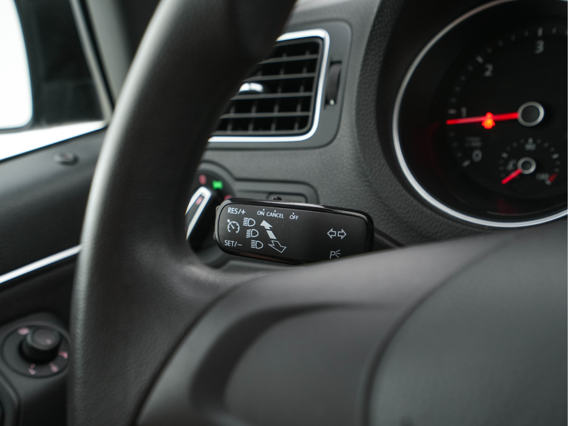 Volkswagen Polo 1.4 TDI Comfortline Executive-Plus-Pack *NAVI-FULLMAP | AIRCO | CRUISE | COMFORT-SEATS*