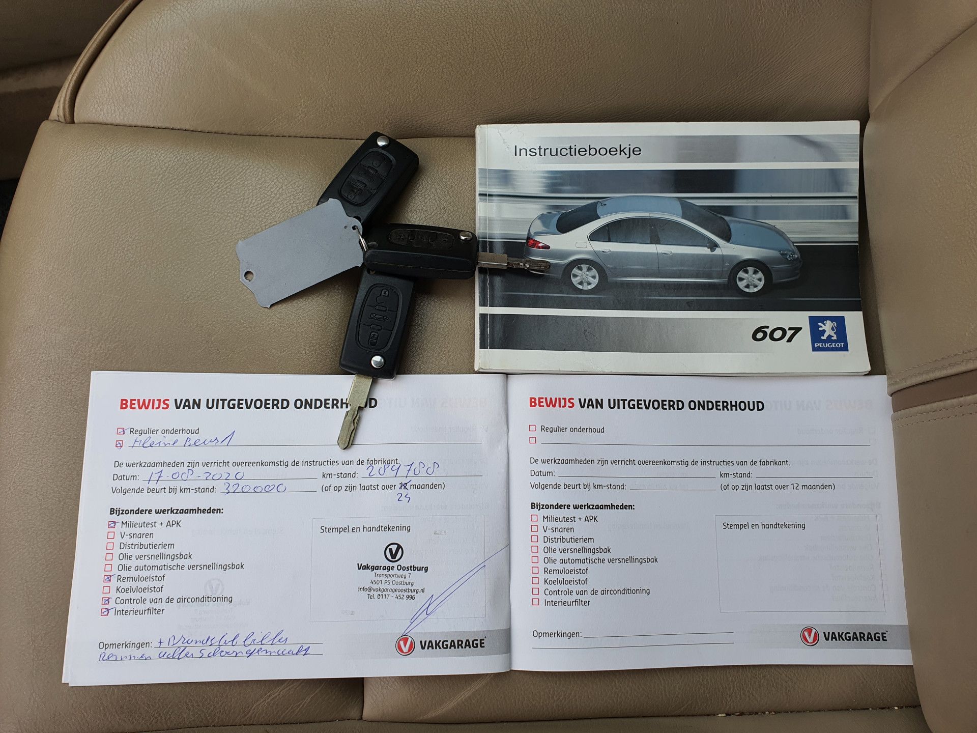 Peugeot 607 2.7 HDiF Executive Ivoire-Pack Aut. *PANO | XENON | NAPPA-FULL-LEATHER | NAVI-FULLMAP | CRUISE | MEMORY-PACK | HEATD-COMFORTSEATS | TOWBAR | HEATED-SEATS | 17"ALU*