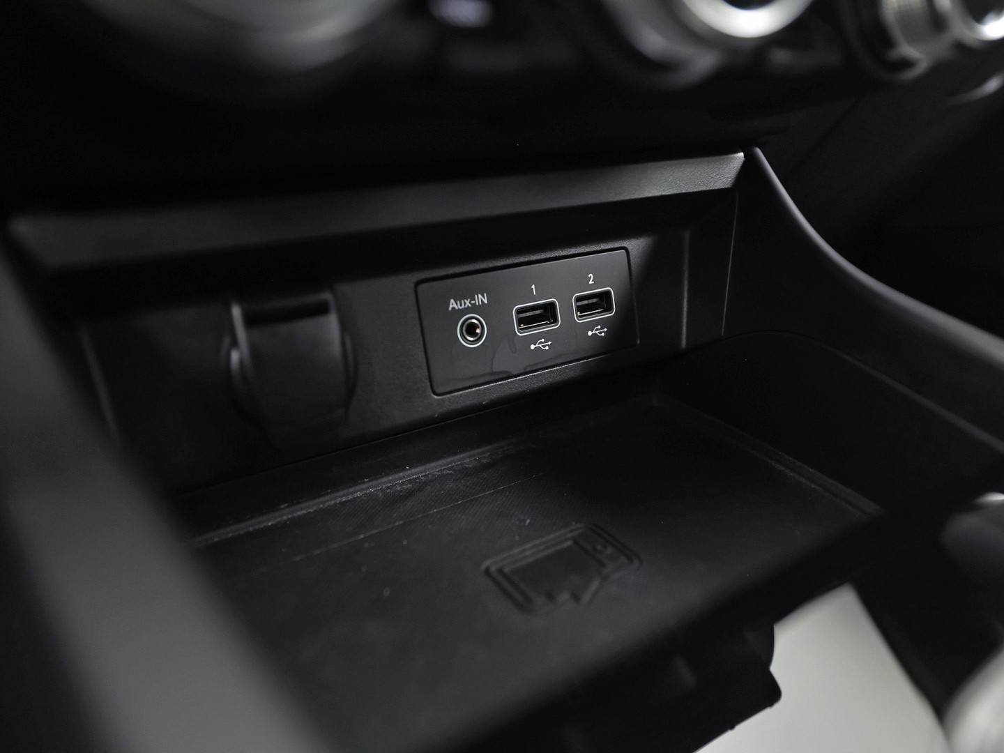 Renault Arkana 1.6 E-Tech Hybrid 145 R.S. Line 145Pk Automaat (VIRTUAL COCKPIT, APPLE CARPLAY, GROOT NAVI, STUUR/STOELVERWARMING, LEDER/ALCANTARA, CAMERA, ELEKTRISCHE SPORTSTOELEN, GETINT GLAS, ADAPTIVE CRUISE, KEYLESS, NIEUWSTAAT)
