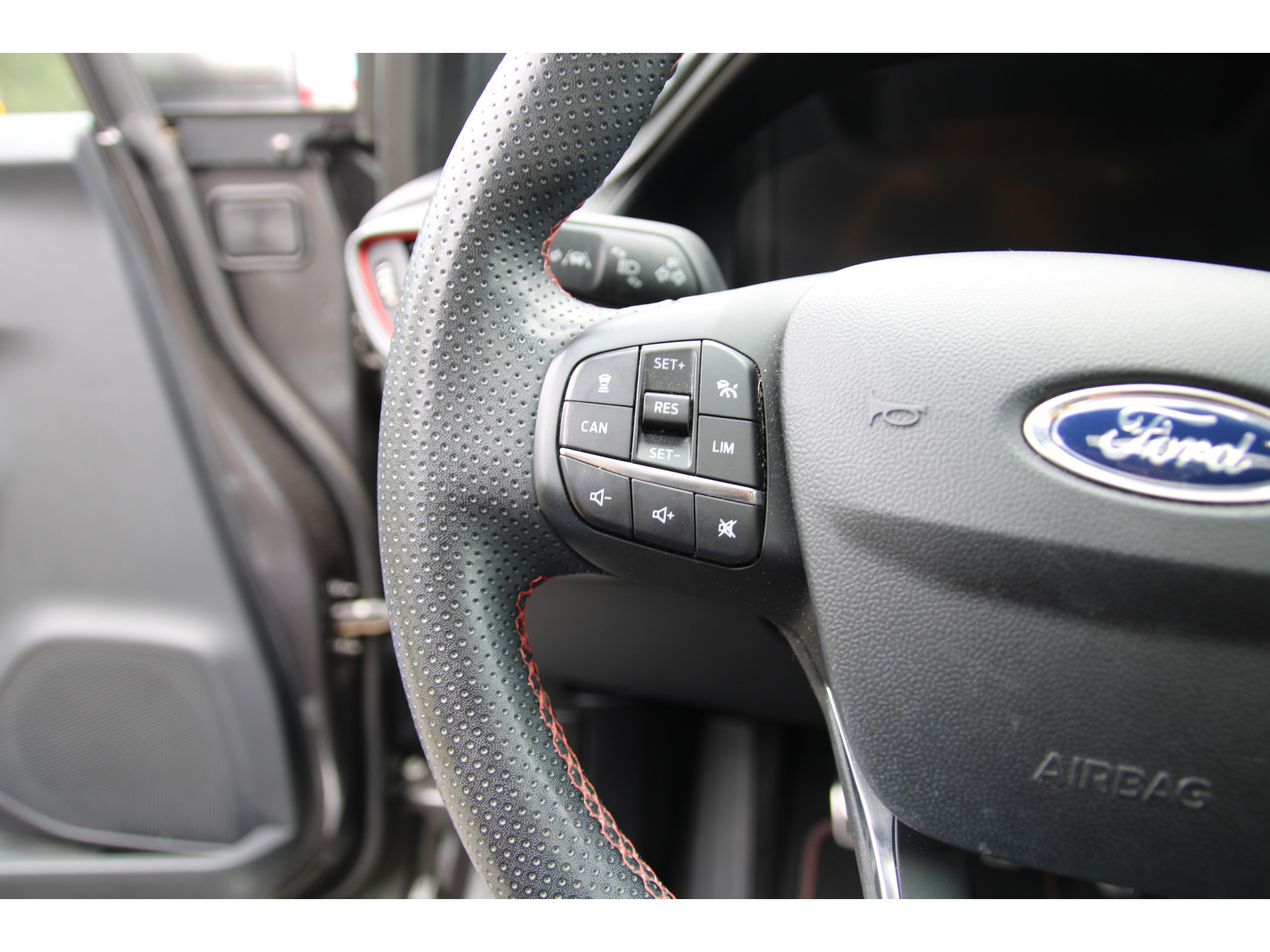 Ford Puma 1.0 EcoBoost 155 PK Hybrid ST-Line X PANORAMADAK | LED | BLIS | 18-INCH