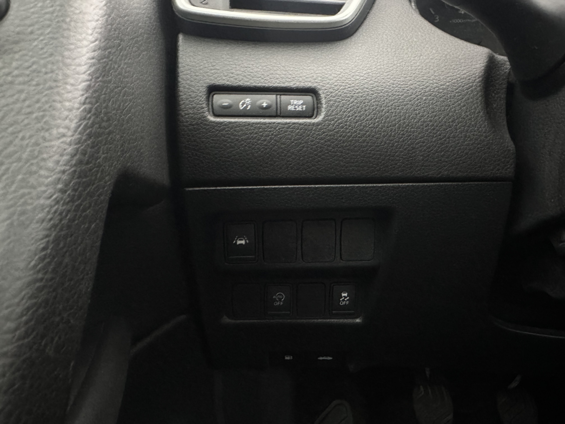 Nissan Qashqai 1.2 Tekna + *PANO | LEATHER | NAVI-FULLMAP | FULL-LED | PRIVACY-GLASS | AMBIENT-LIGHT | HEATED-COMFORTSEATS | TOPVIEW | LANE-ASSIST | CRUISE | KEYLESS | DAB | ECC | 19"ALU*