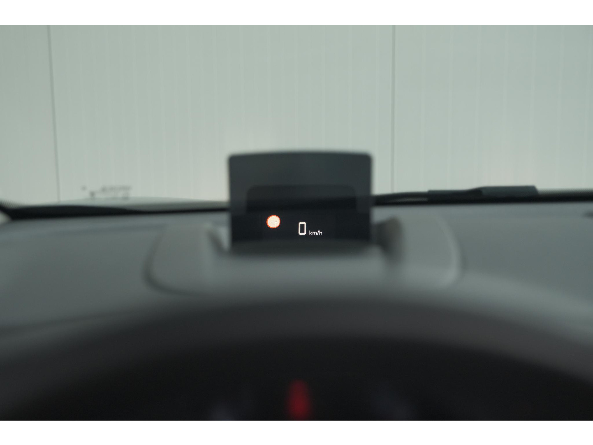 Citroen C3 Aircross PureTech 110 EAT6 Shine | Trekhaak | Panoramadak | Head-Up Display | Camera | Navigatie