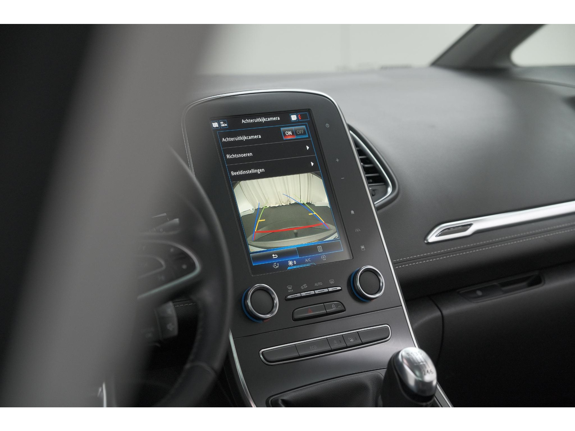 Renault Scénic TCe 130 Intens | Trekhaak | Panoramadak | Camera | Apple Carplay | Dodehoekdetectie
