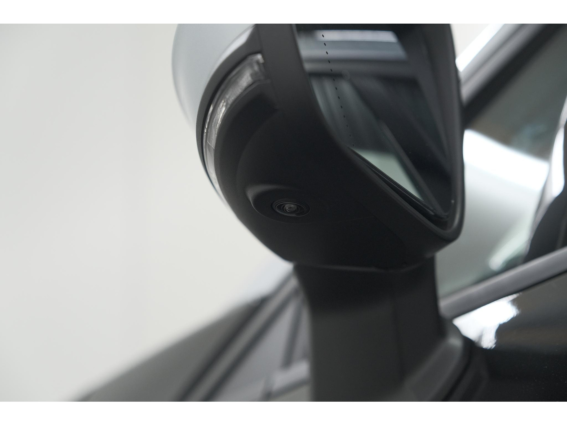 Renault Captur 1.6 E-Tech full hybrid 145 Techno | 360 Camera | Adaptieve Cruise Control | Apple Carplay | 18 Inch Lichtmetalen Velgen