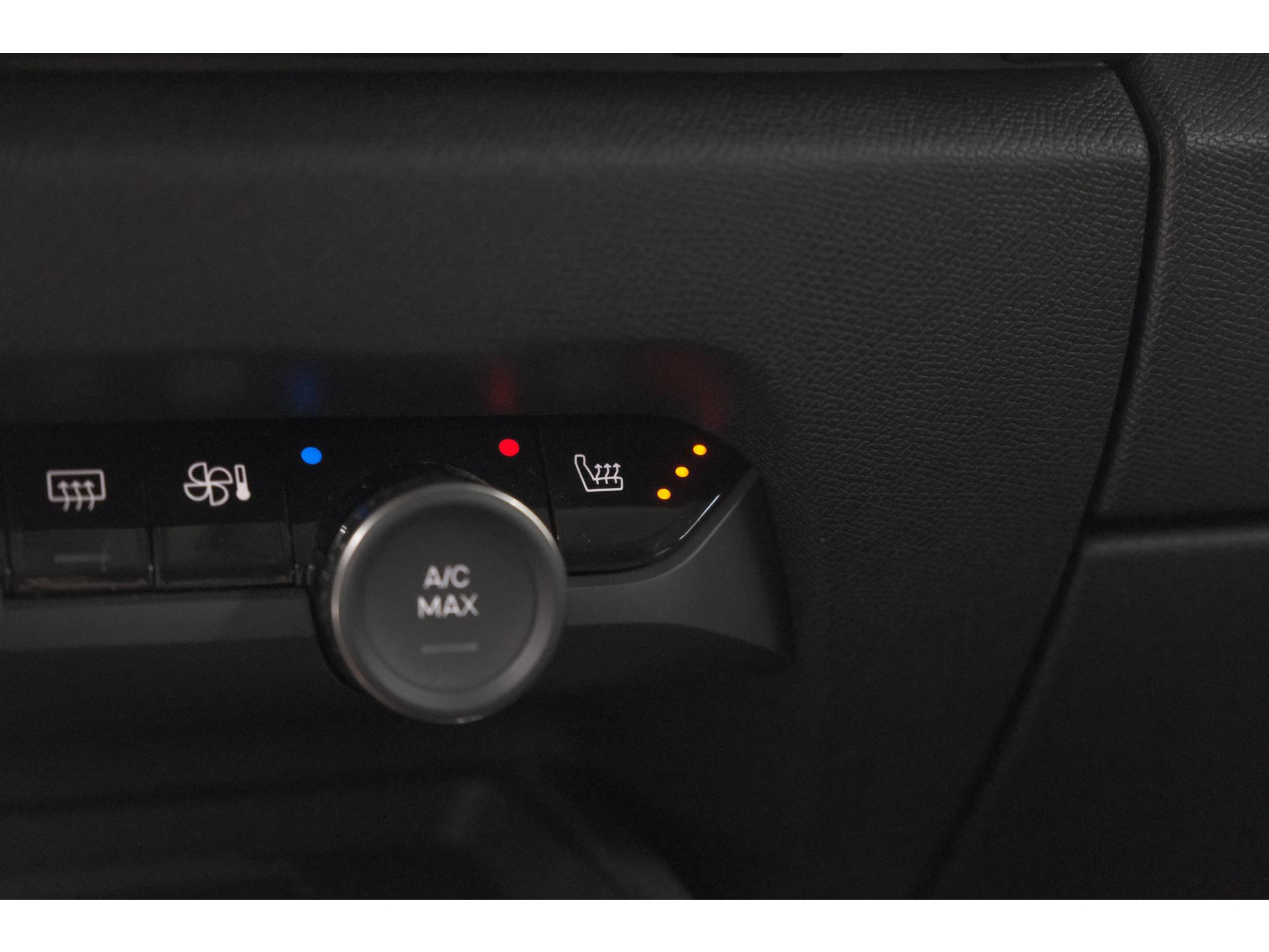 Citroen C4 1.2 Hybrid 136 Max | 360 Camera | Adaptieve Cruise Control | Navigatie