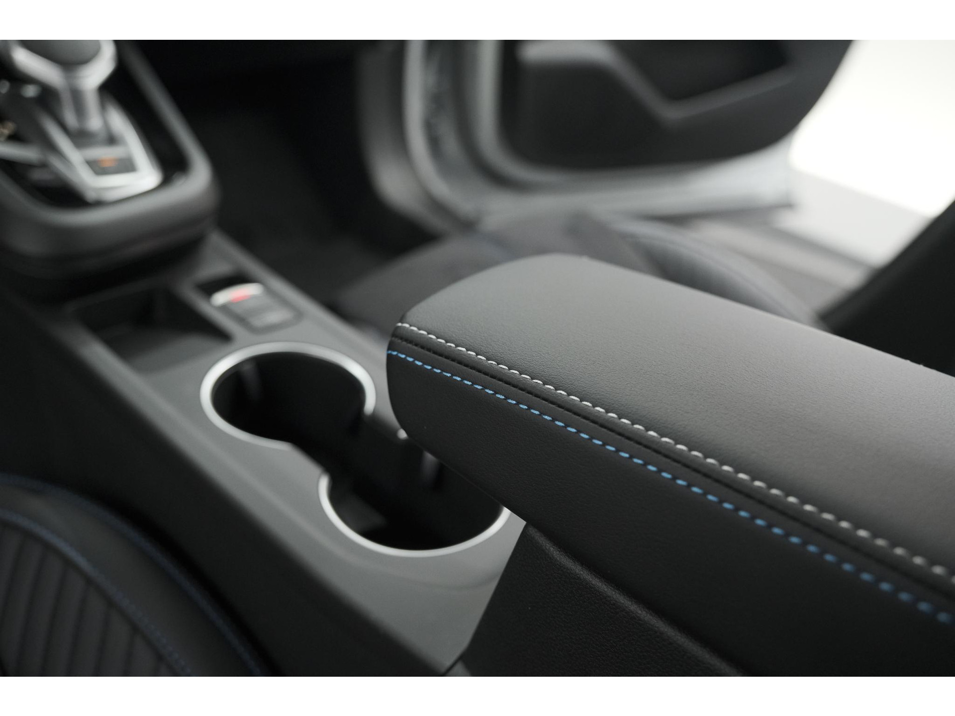 Renault Arkana 1.6 E-Tech hybrid 145 Esprit Alpine | 360 Camera | Adaptieve Cruise Control | Pack Winter | Dodehoekdetectie