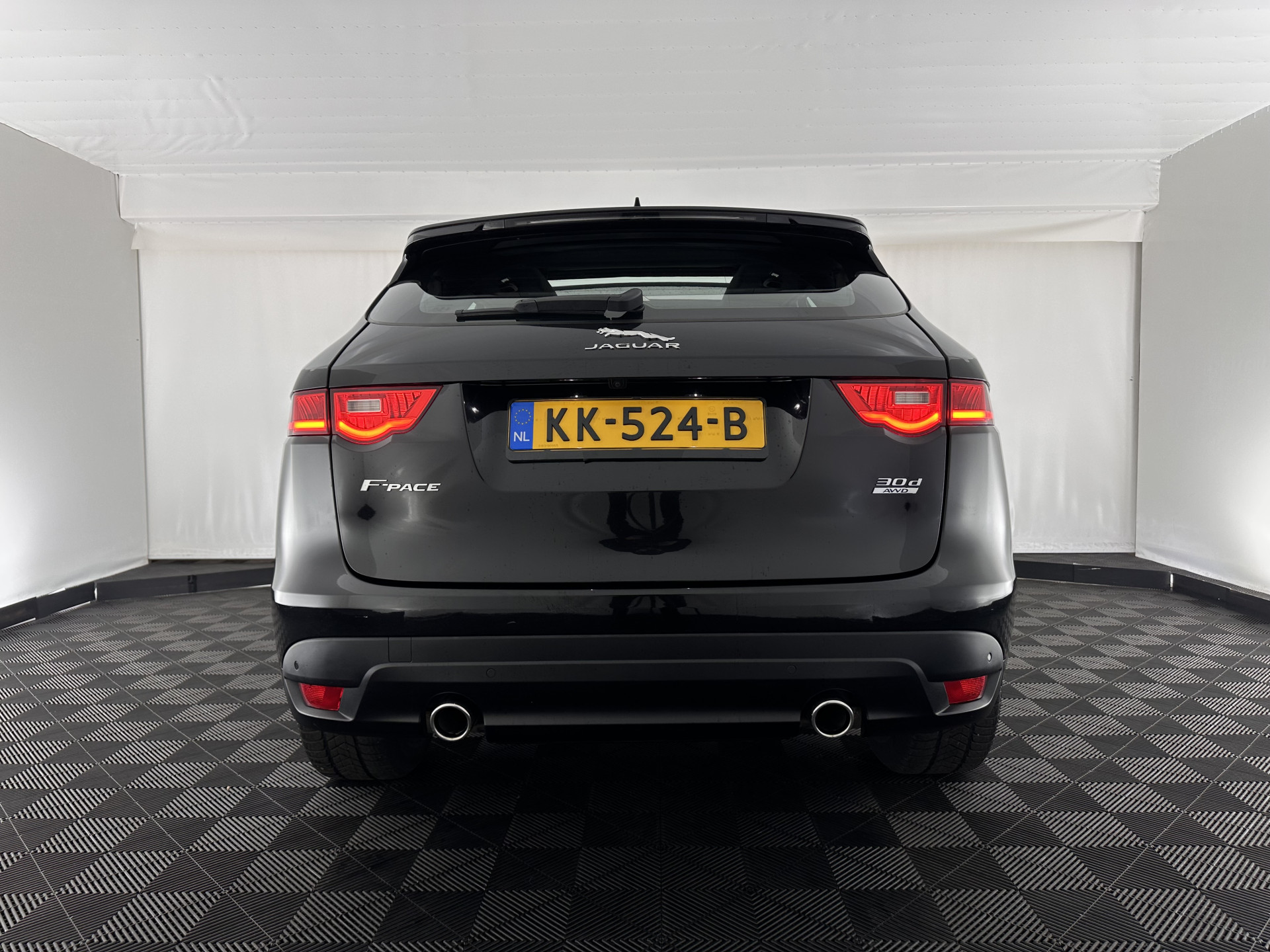 Jaguar F-PACE 3.0 S AWD R-Dynamic Aut *PANO | LEATHER | BLINDSPOT | FULL-LED | MERIDIAN-AUDIO | HEATED-SPORTSEATS | NAVI-FULLMAP | KEYLESS | CAMERA | CARPLAY | SHIFTPADDLES | PDC | LANE-ASSIST | MEMORY-PACK | DIGI-COCKPIT | .