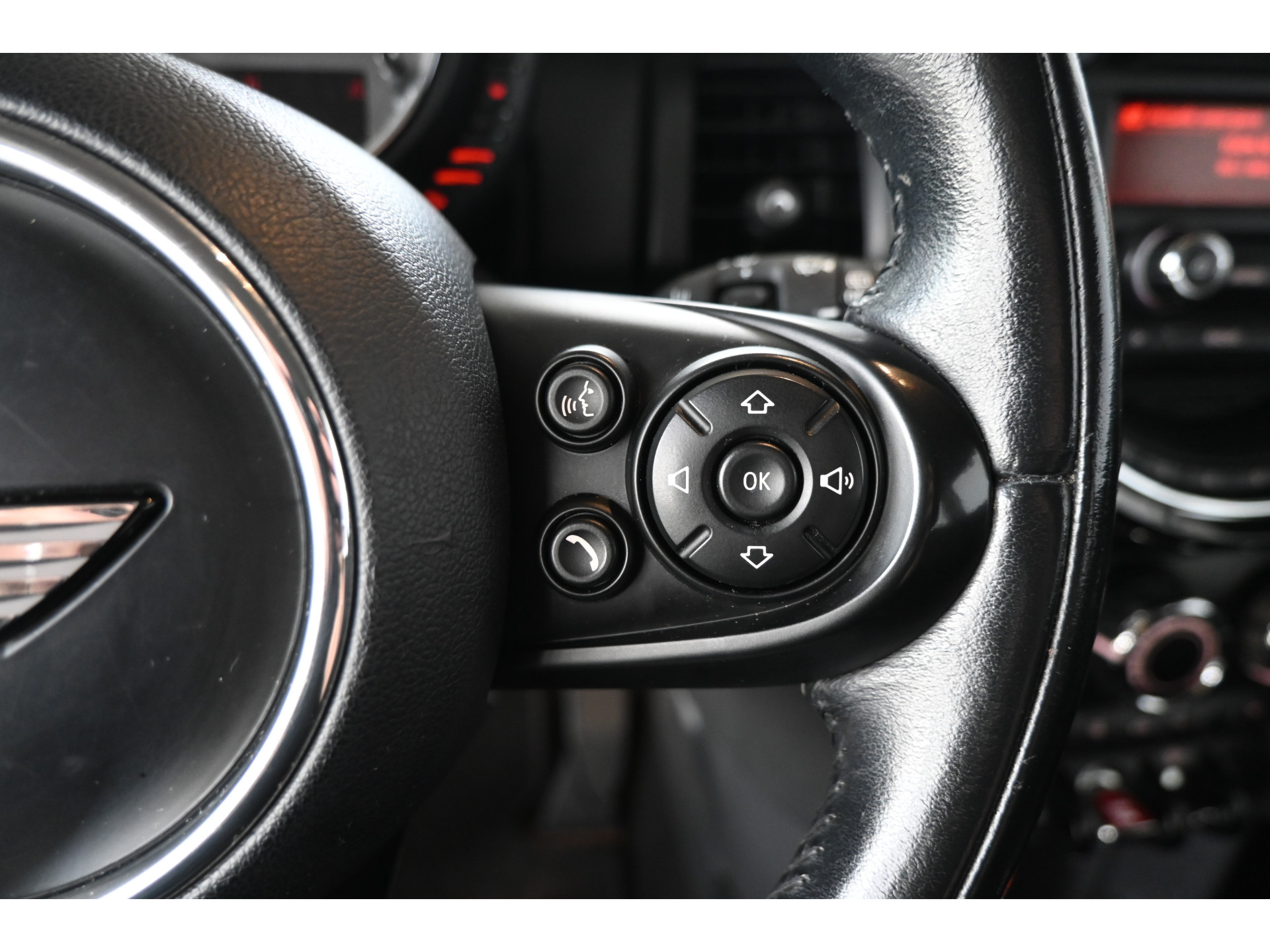 MINI 3-Deurs 1.2 One Business Airco Cruise Lichtmetaal PDC Stoelverwarming Rijklaarprijs! Inruil Mogelijk!