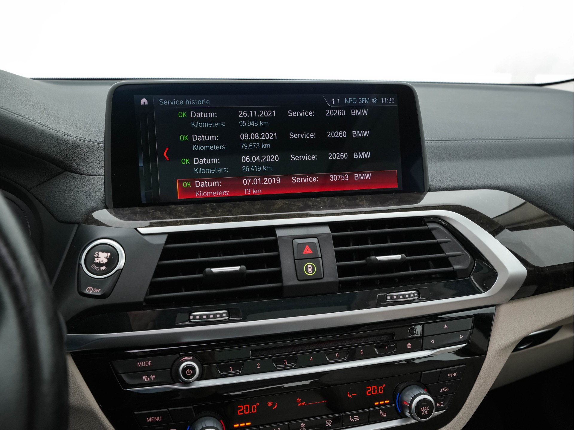 BMW X3 xDrive30d High Executive Luxury-Line Aut. *PANO | HEAD-UP | LEATHER | FULL-LED | NAVI-FULLMAP | HEATED-SPORT-SEATS | MEMORY-PACK | CAMERA | ECC | HIFI-AUDIO | PDC | CRUISE | TOWBAR |  19''ALU*