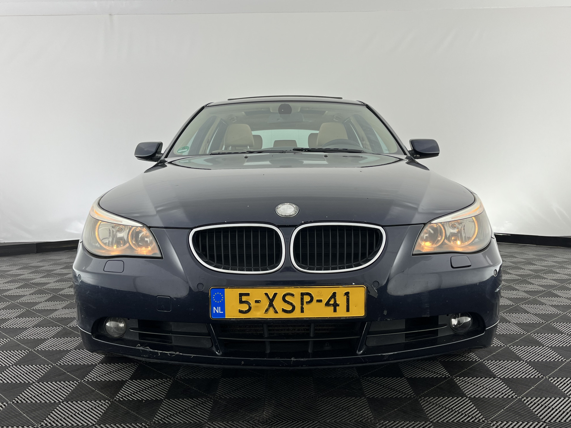 BMW 5-serie Touring 525d *PANO | LEATHER | NAVI-FULLMAP | HIFI-SOUND | ECC | HEATED-SPORTSEATS | PDC | CRUISE | TOWBAR | 16''ALU *