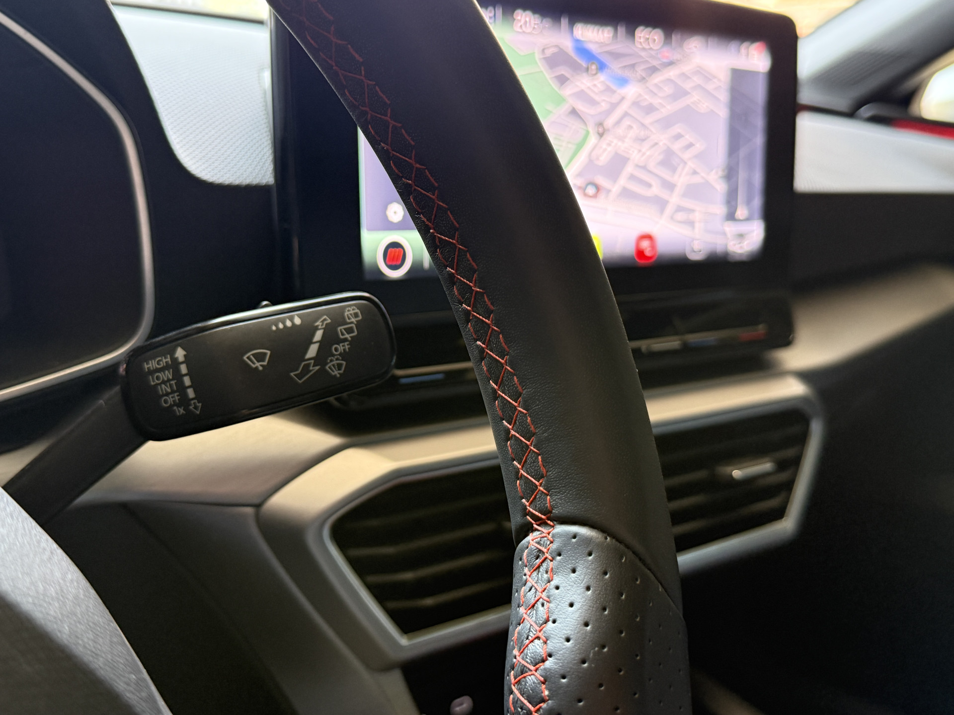 SEAT Leon 1.4 TSI eHybrid PHEV FR Business Intense | Keyless | Apple Carplay | Stoel/Stuurverwarming | Camera