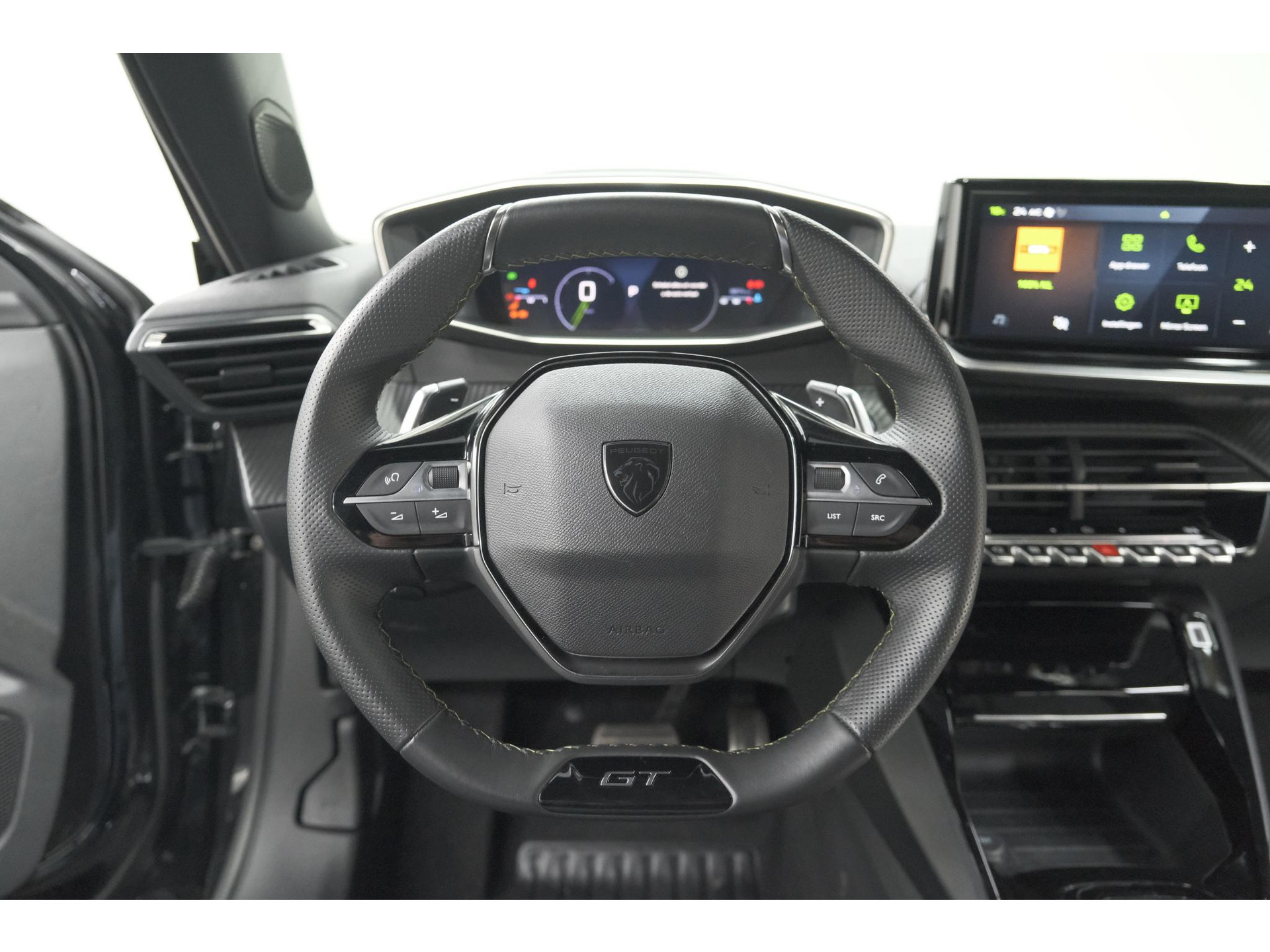 Peugeot 2008 PureTech 130 EAT8 GT | Camera | Parkeersensoren | Apple Carplay