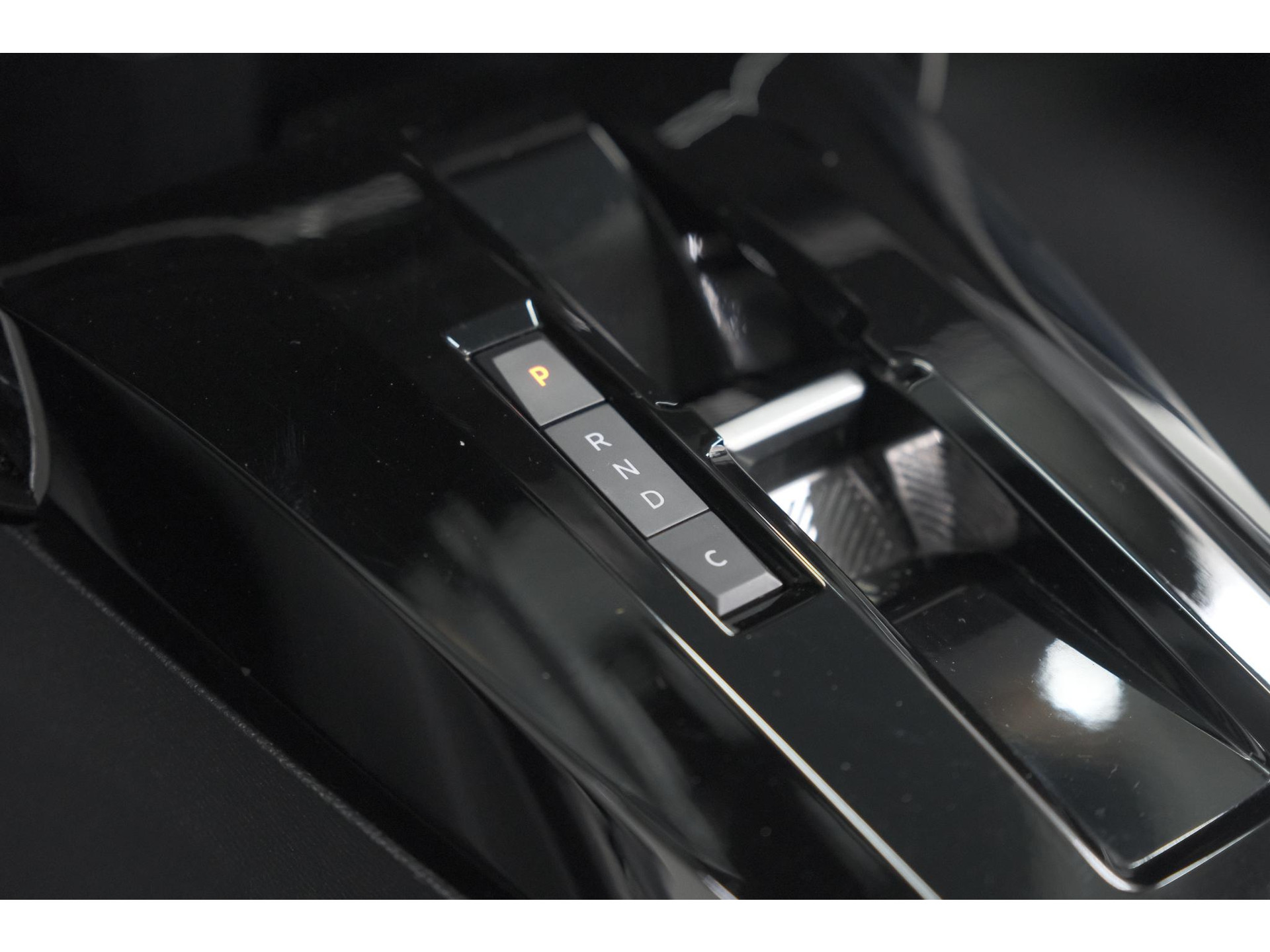 Citroen Ë-C3 Max 113pk 44 kWh | 7 KW Laadfunctie | Camera | Navigatie | Apple Carplay | Parkeersensoren