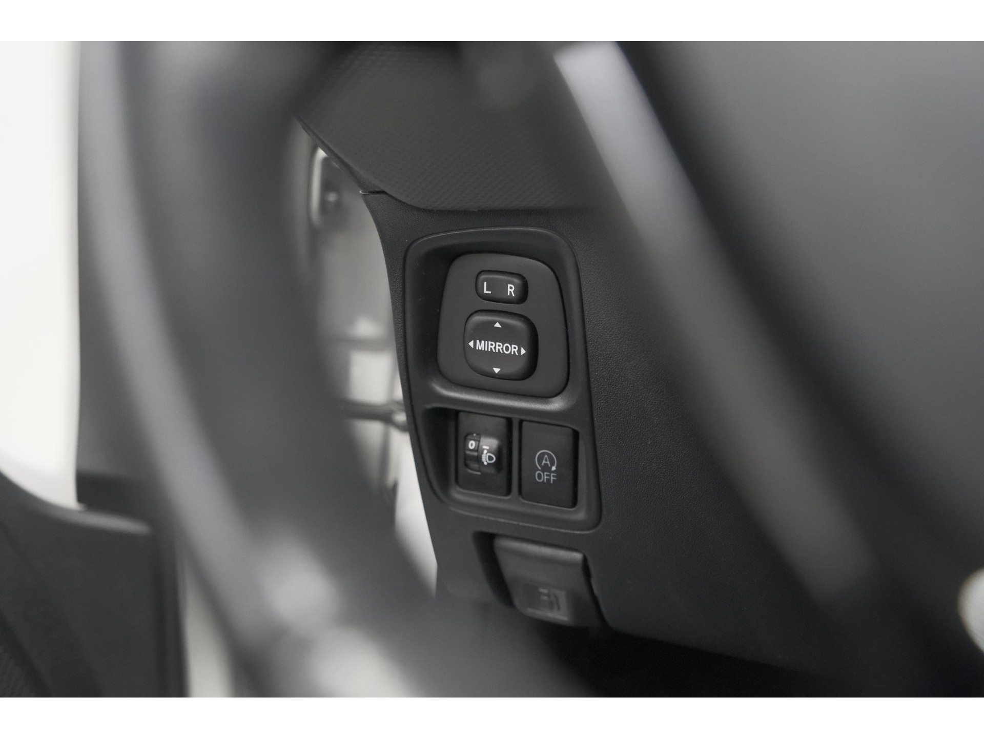 Peugeot 108 1.0 e-VTi Allure TOP! | Elektrisch Vouwdak | Camera | Navigatie | Climate Control
