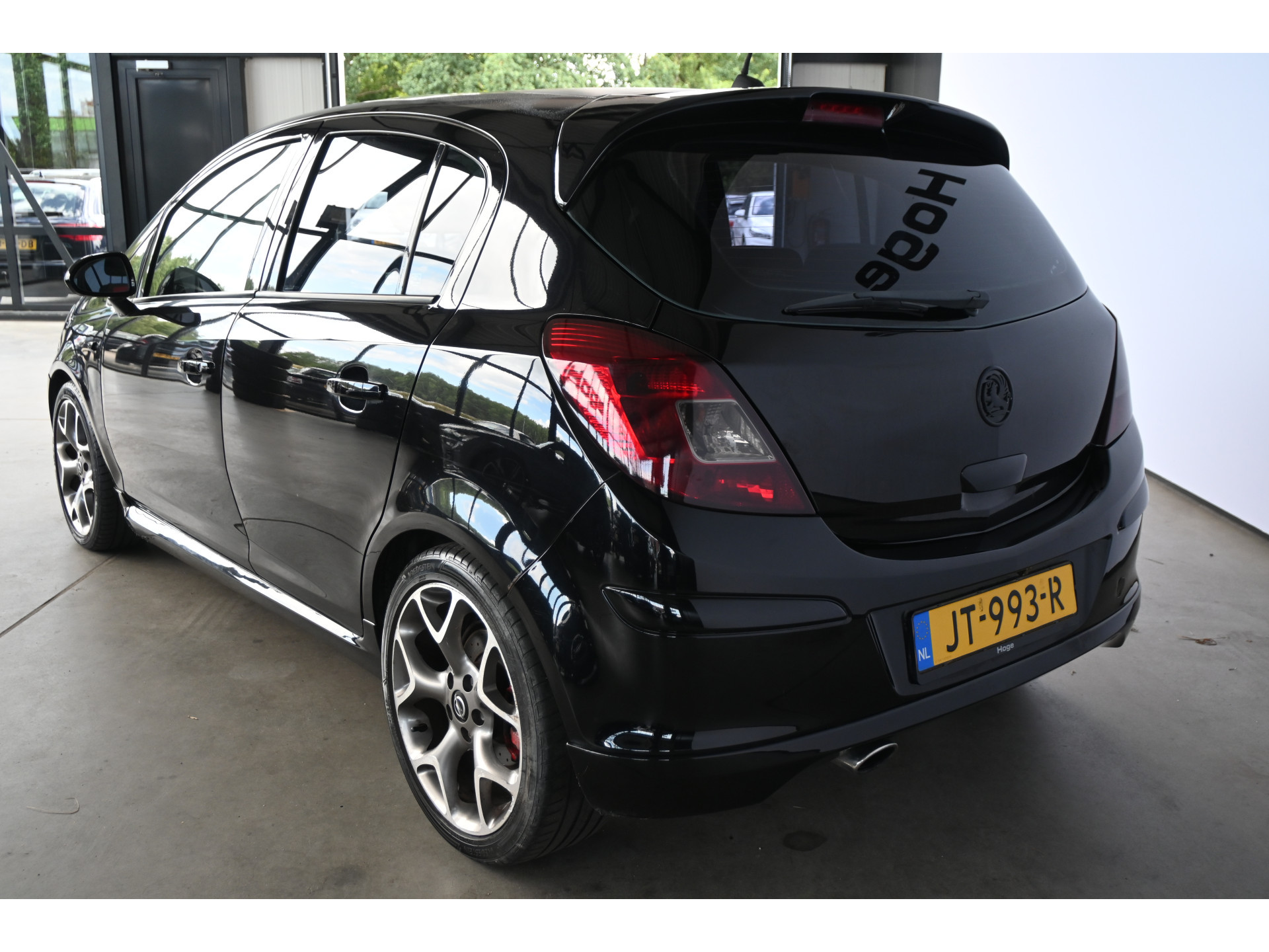 Opel Corsa 1.6-16V GSI 150 PK! Cruise control Lichtmetaal Navigatie Xenon Elektrisch Pakket Inruil Mogelijk!