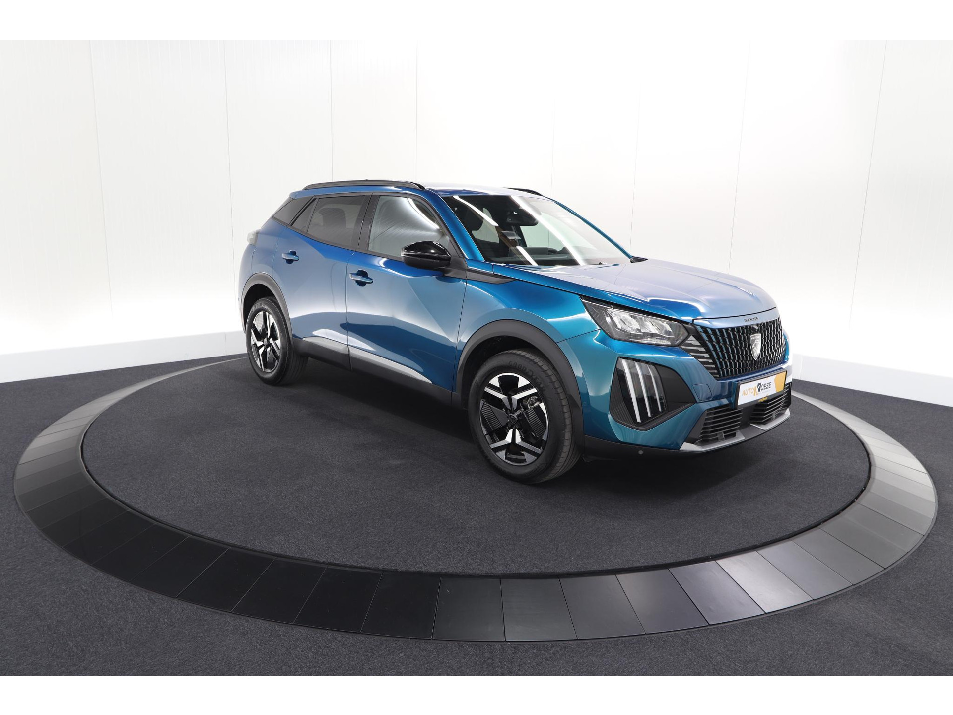 Peugeot 2008 1.2 Hybrid 145 Allure | 360 Camera | Adaptieve Cruise Control | Dodehoekdetectie