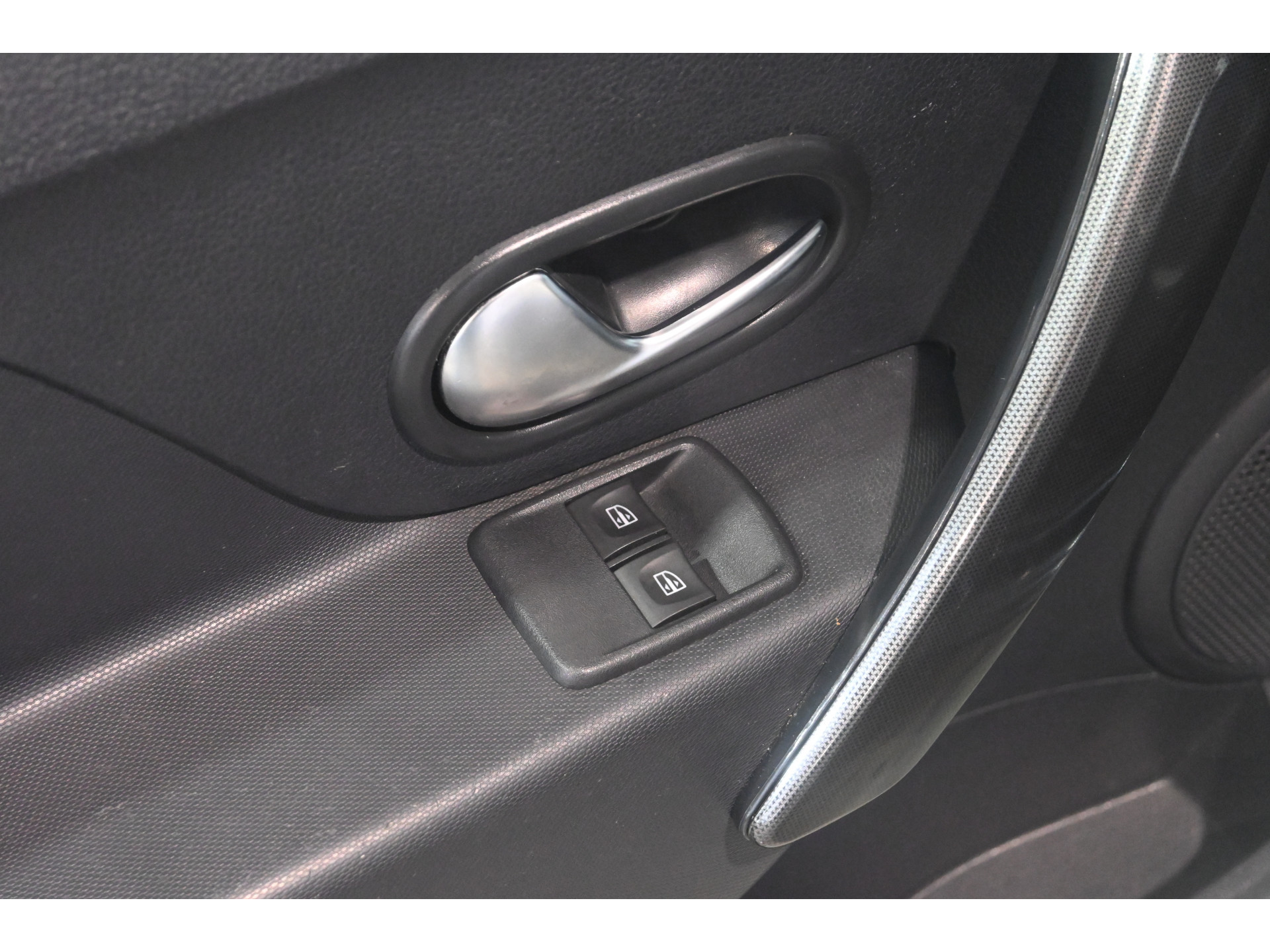 Dacia Sandero 0.9 TCe Stepway Tech Road Airco Navigatie Trekhaak Goed Onderhouden! Inruil Mogelijk!