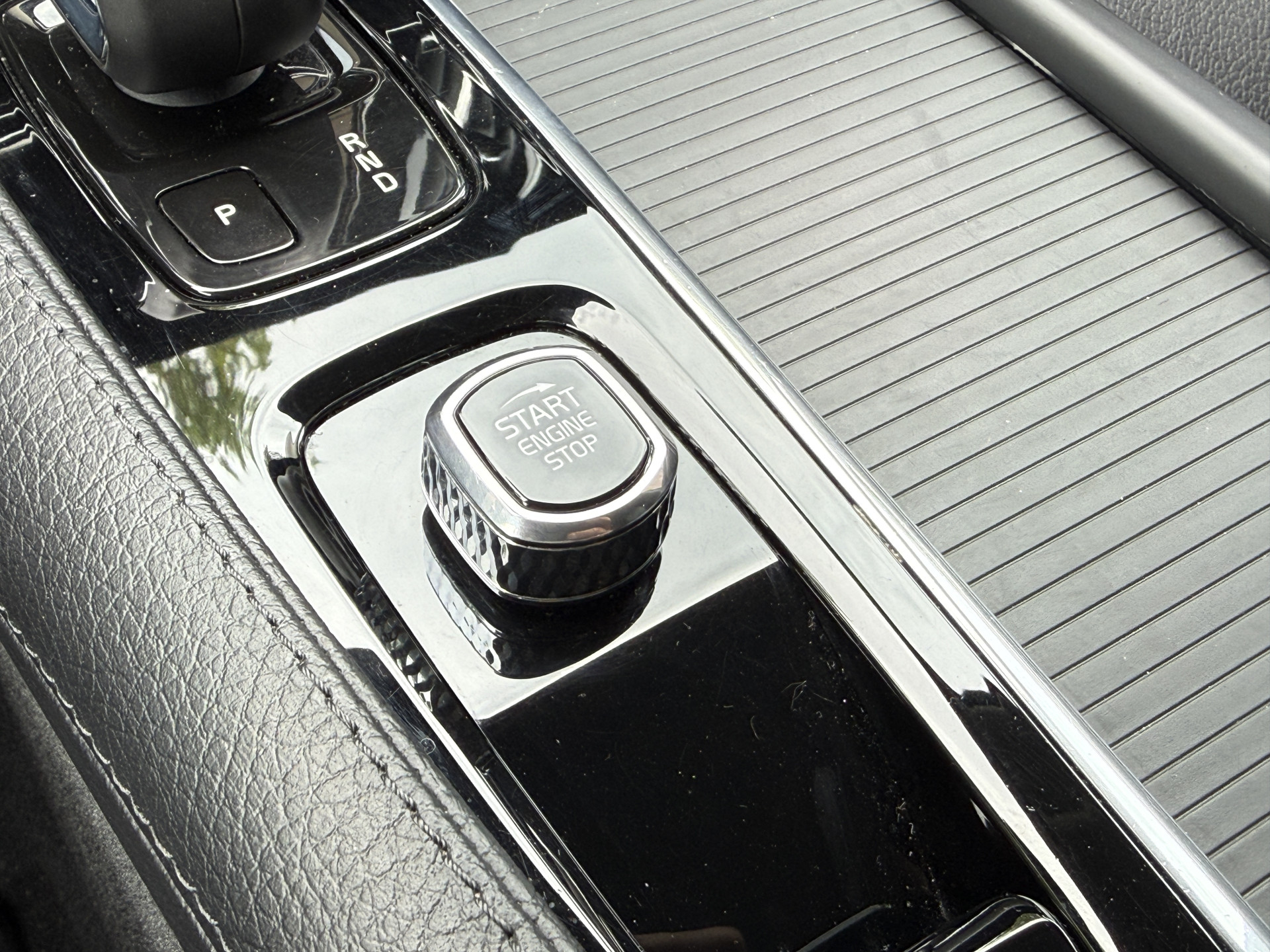 Volvo V90 2.0 B4 Momentum Business | Keyless | Trekhaak | Apple Carplay