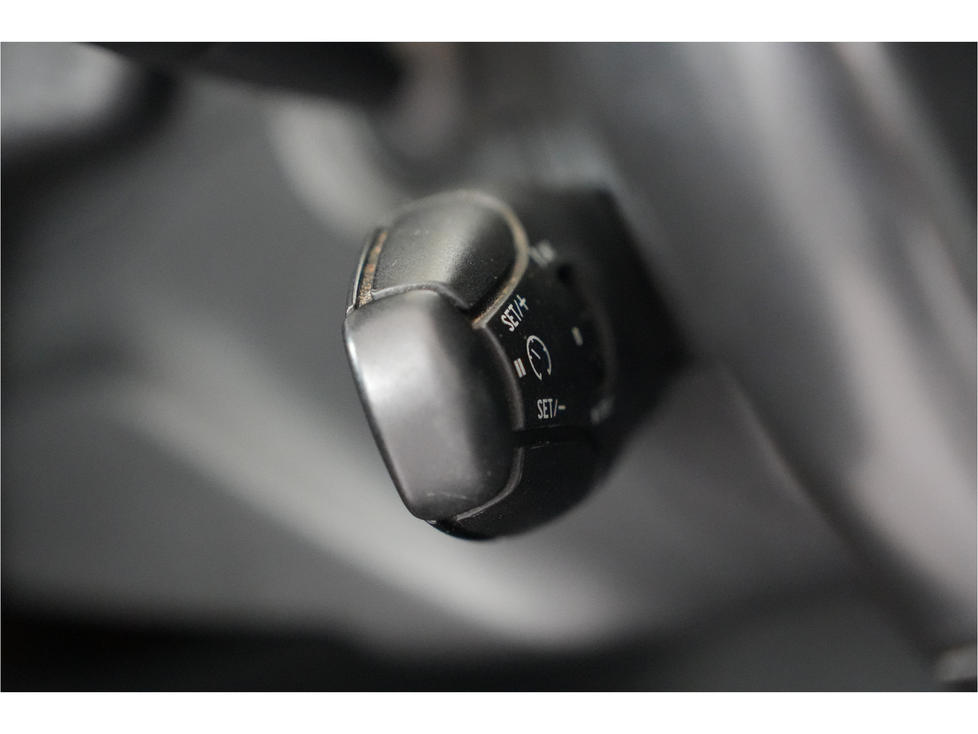 Peugeot 2008 1.2 PureTech Allure | Trekhaak | Cruise | Navi | Climate |