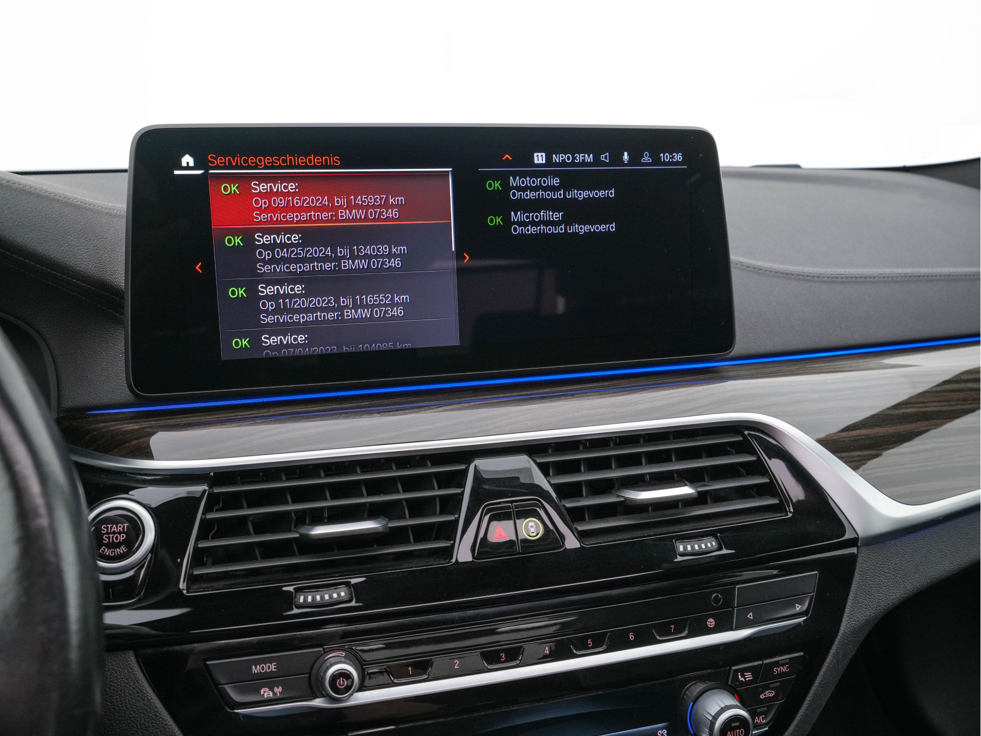 BMW 5-serie 540i xDrive High Executive Edition (INCL-BTW ) Aut.*PANO | LUXURY-LEATHER | LASER-LIGHT | BOWERS&WILKINS-AUDIO | MEMORY-PACK | HEATED/COOLED-COMFORTSEATS | DIGI-COCKPIT | NAVI-FULLMAP | SHIFT-PADDLES | CRUISE | 18''ALU*