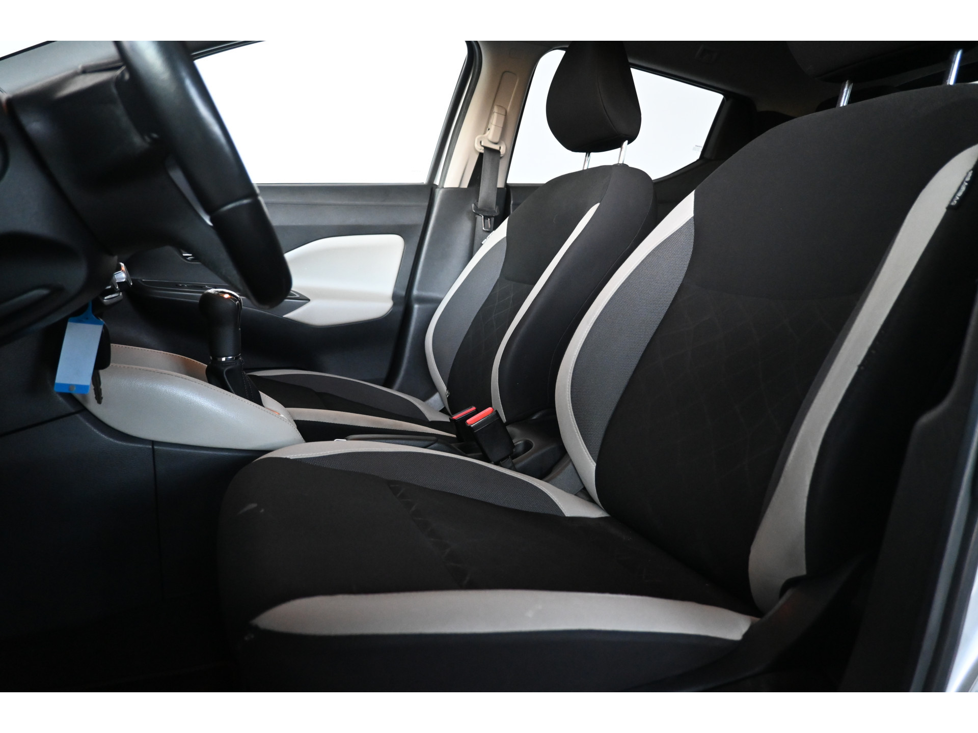 Nissan Micra 1.0 IG-T N-Connecta Clima Navigatie LED Goed Onderhouden! Inruil Mogelijk!