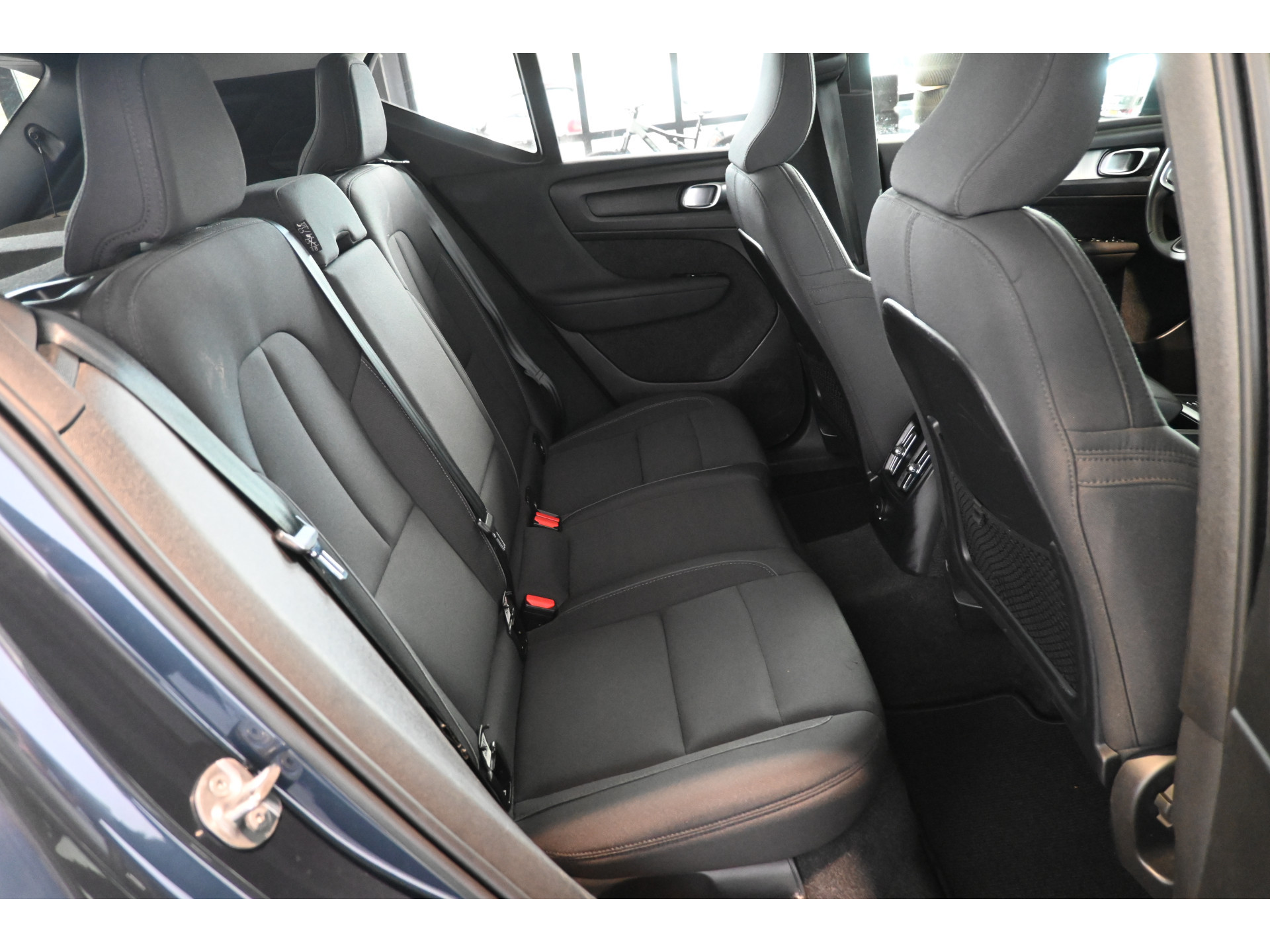 Volvo XC40 1.5 T5 Recharge Inscription Clima Cruise CarPlay Trekhaak PDC Lane Assist Camera 100% Onderhouden! Inruil Mogelijk!