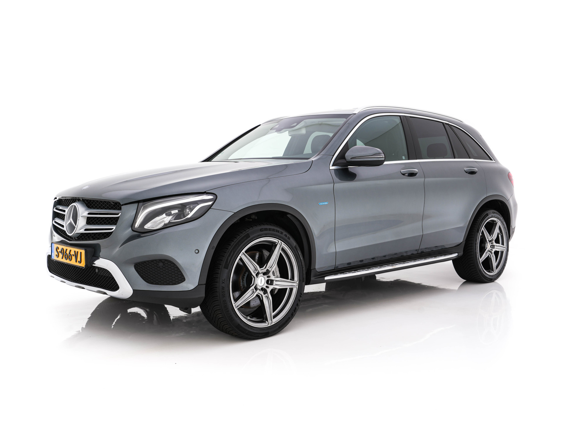 Mercedes-Benz GLC-klasse 350e 4MATIC Premium Plus Plug-in Aut. *LEATHER | FULL-LED | BLIND-SPOT | HEATED-SPORTSEATS | CAMERA | KEYLESS | AIR-SUSPENSION | ADAPTIVE-CRUISE | PRIVACY-GLASS | NAVI-FULLMAP | 20''ALU*