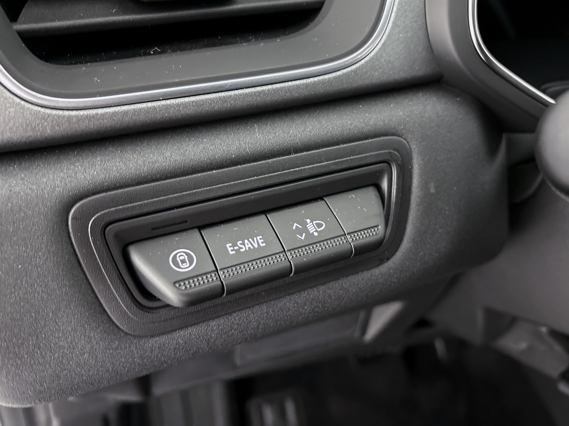 Renault Captur 1.8 E-Tech full hybrid 160 techno | CAMERA | NAVI