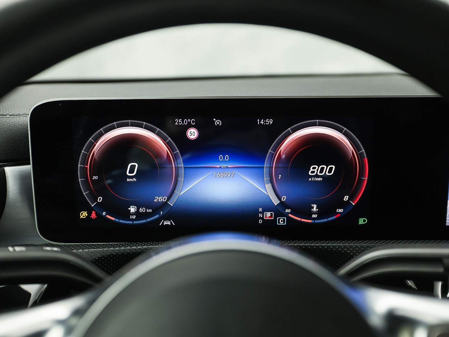 Mercedes-Benz CLA-Klasse 200 AMG Sport 163Pk Automaat (PANORAMADAK, GROOT NAVI, LEDER, CAMERA, SPORTSTOELEN, GETINT GLAS, STOELVERWARMING, NIEUWSTAAT)