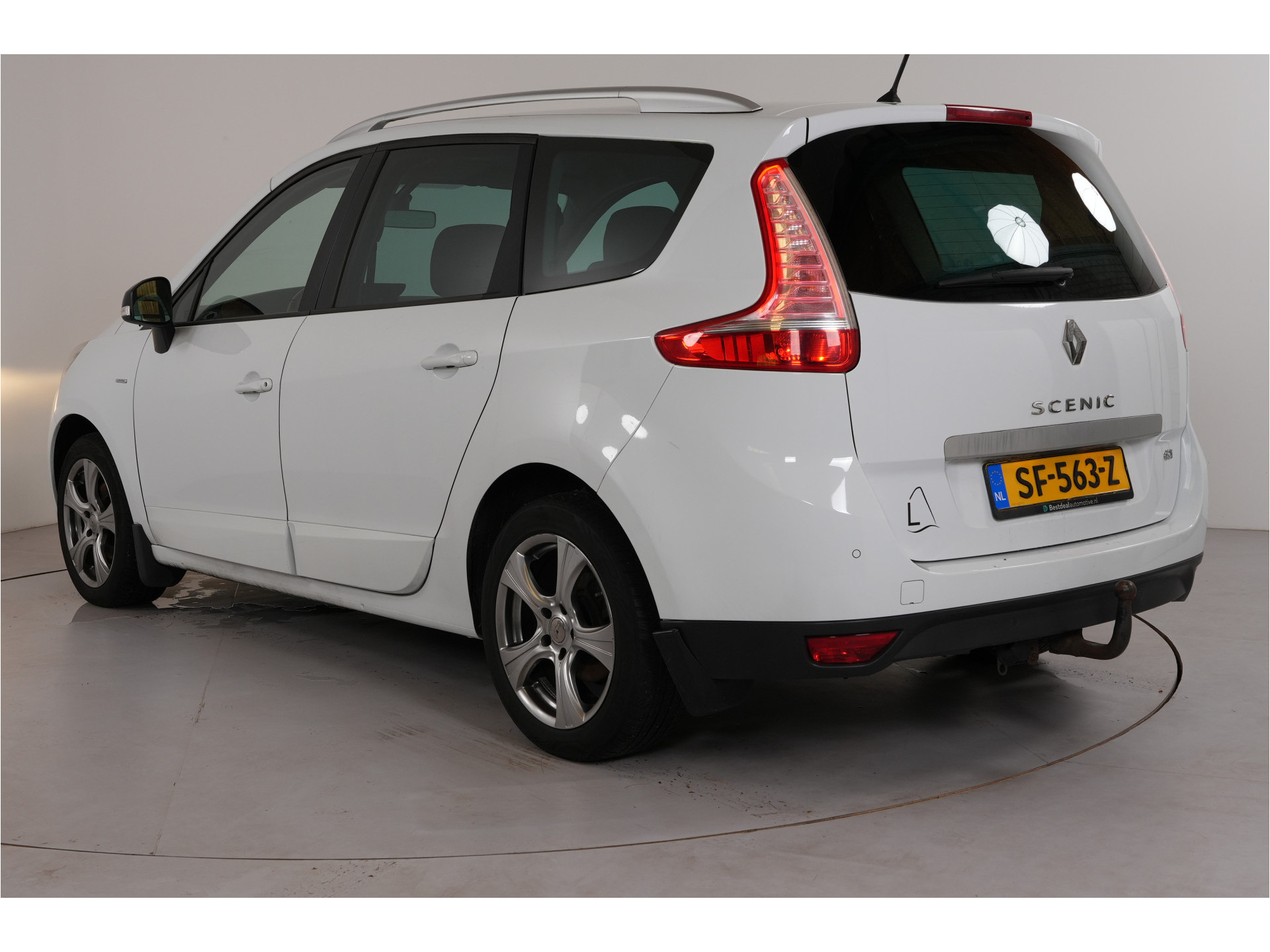Renault Grand Scénic 1.5 dCi Bose | Trekhaak | Stl. verw. | Cruise