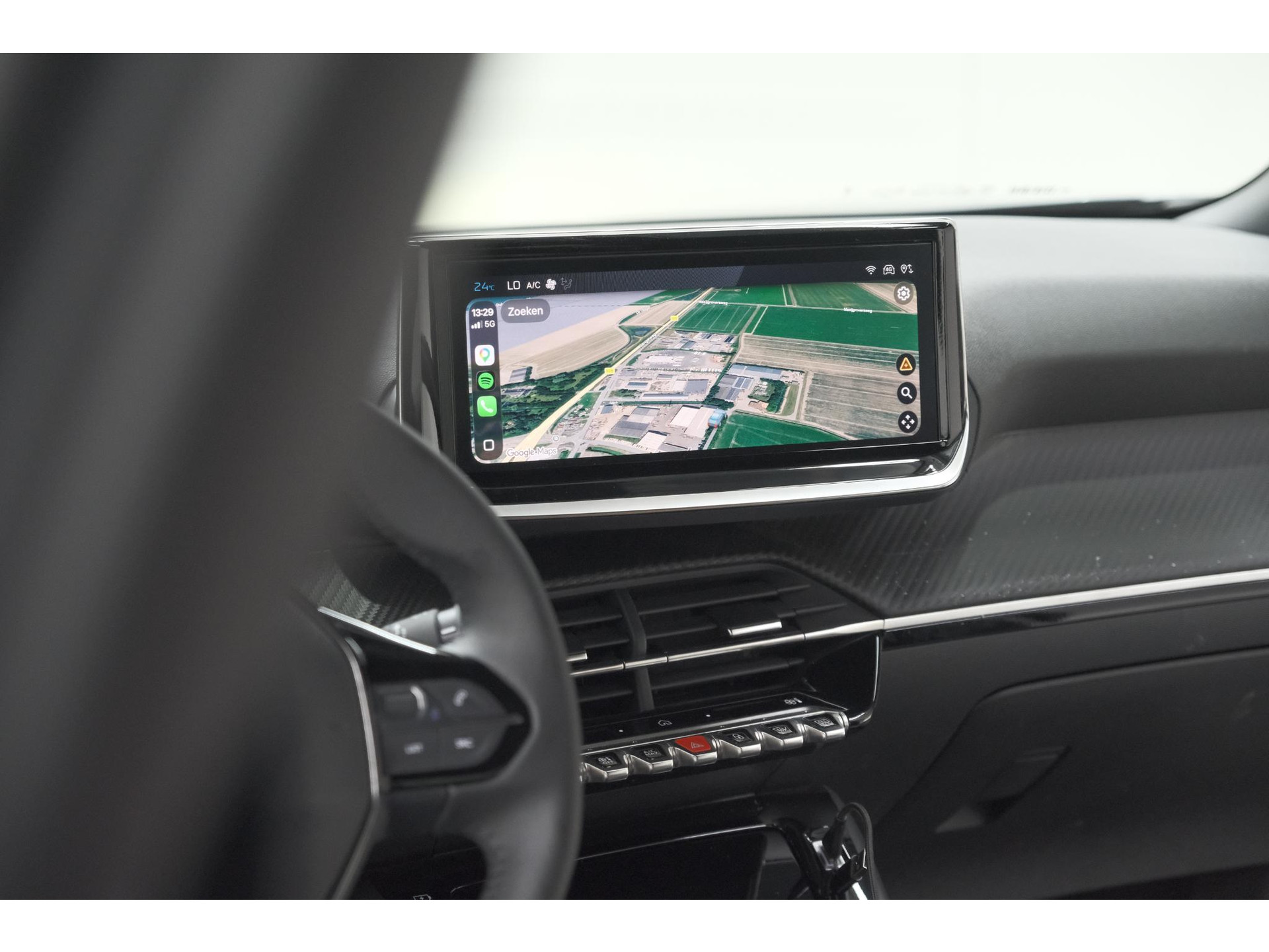 Peugeot 2008 PureTech 100 Allure | Apple Carplay | Parkeersensoren | Climate control