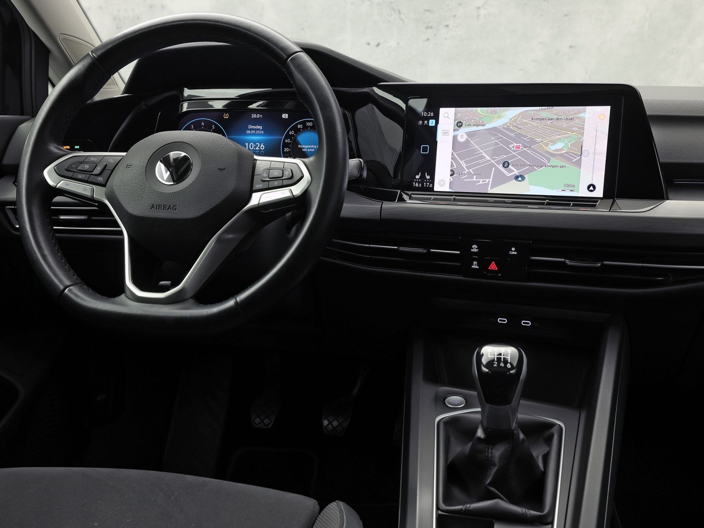 Volkswagen Golf 1.5 TSI Sport (PANORAMADAK, BLACK PACK, APPLE CARPLAY, GROOT NAVI, CAMERA, MEMORY SEAT, STOELVERWARMING, ALCANTARA, GETINT GLAS, TREKHAAK, NIEUWSTAAT)