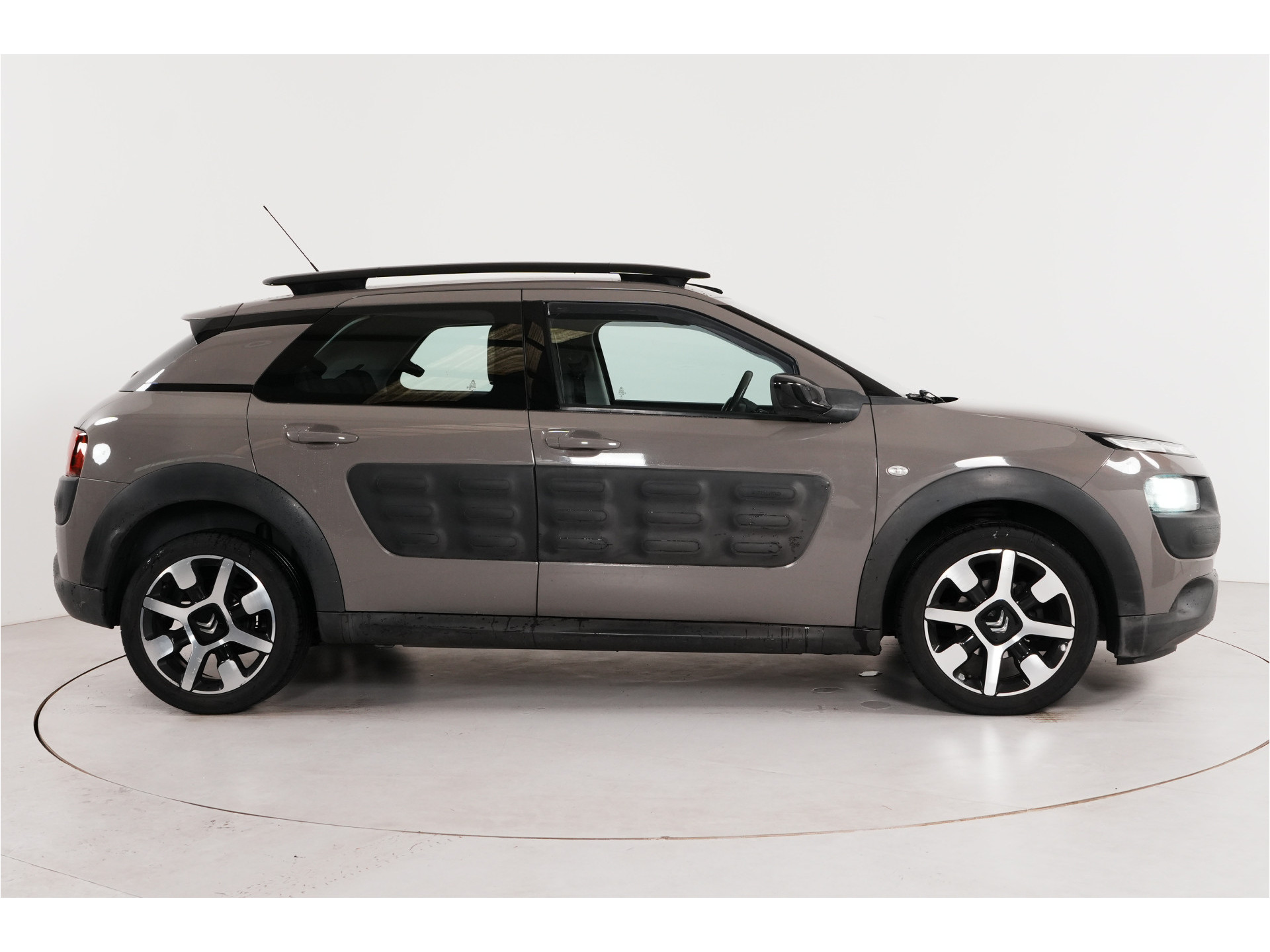 Citroën C4 Cactus 1.6 BlueHDi Feel | Trekhaak | Cruise | Airco |