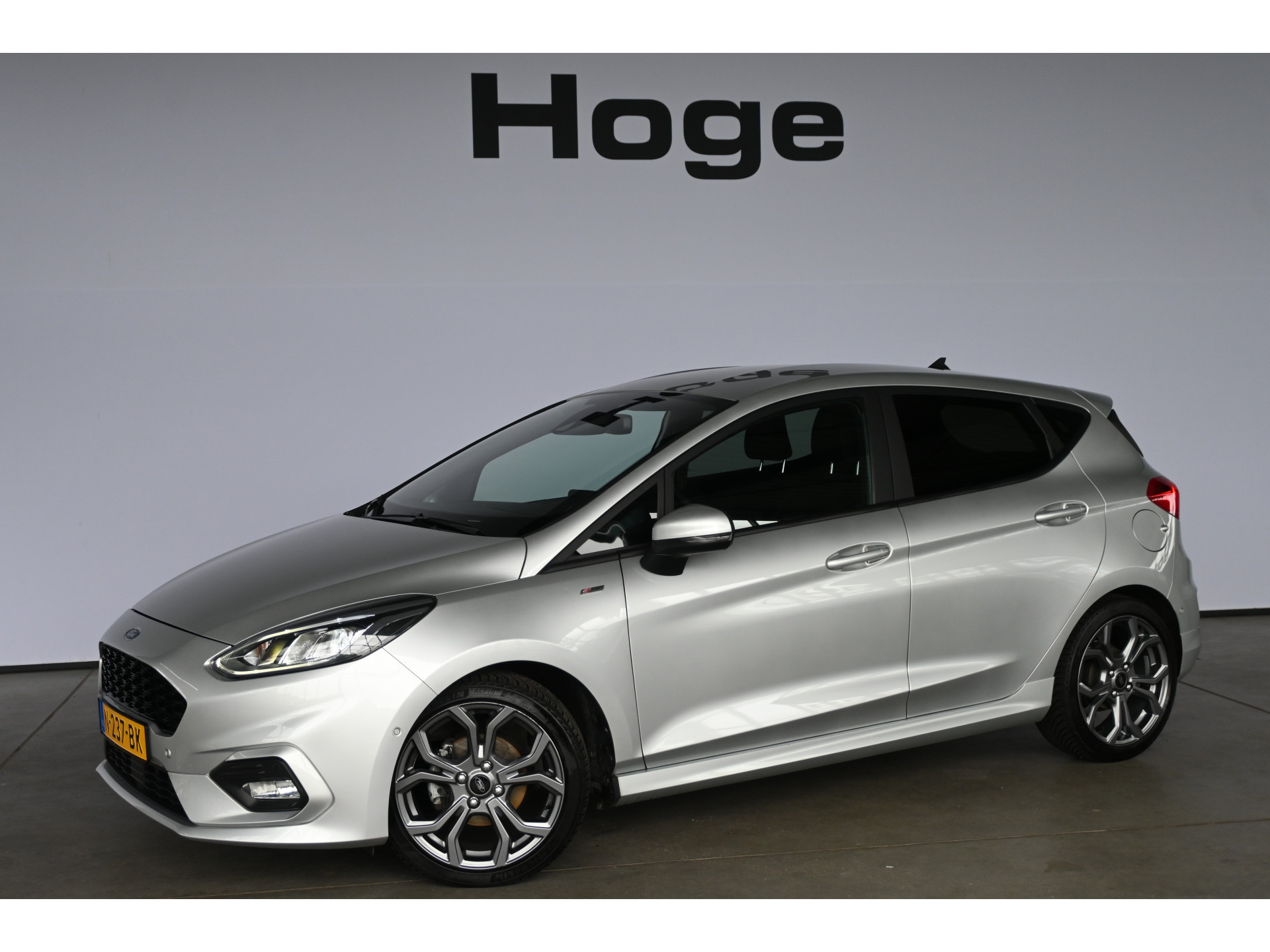 Ford Fiesta 1.0 EcoBoost Hybrid ST-Line Adaptieve Cruise Clima Camera Lane Assist Led Inruil Mogelijk!