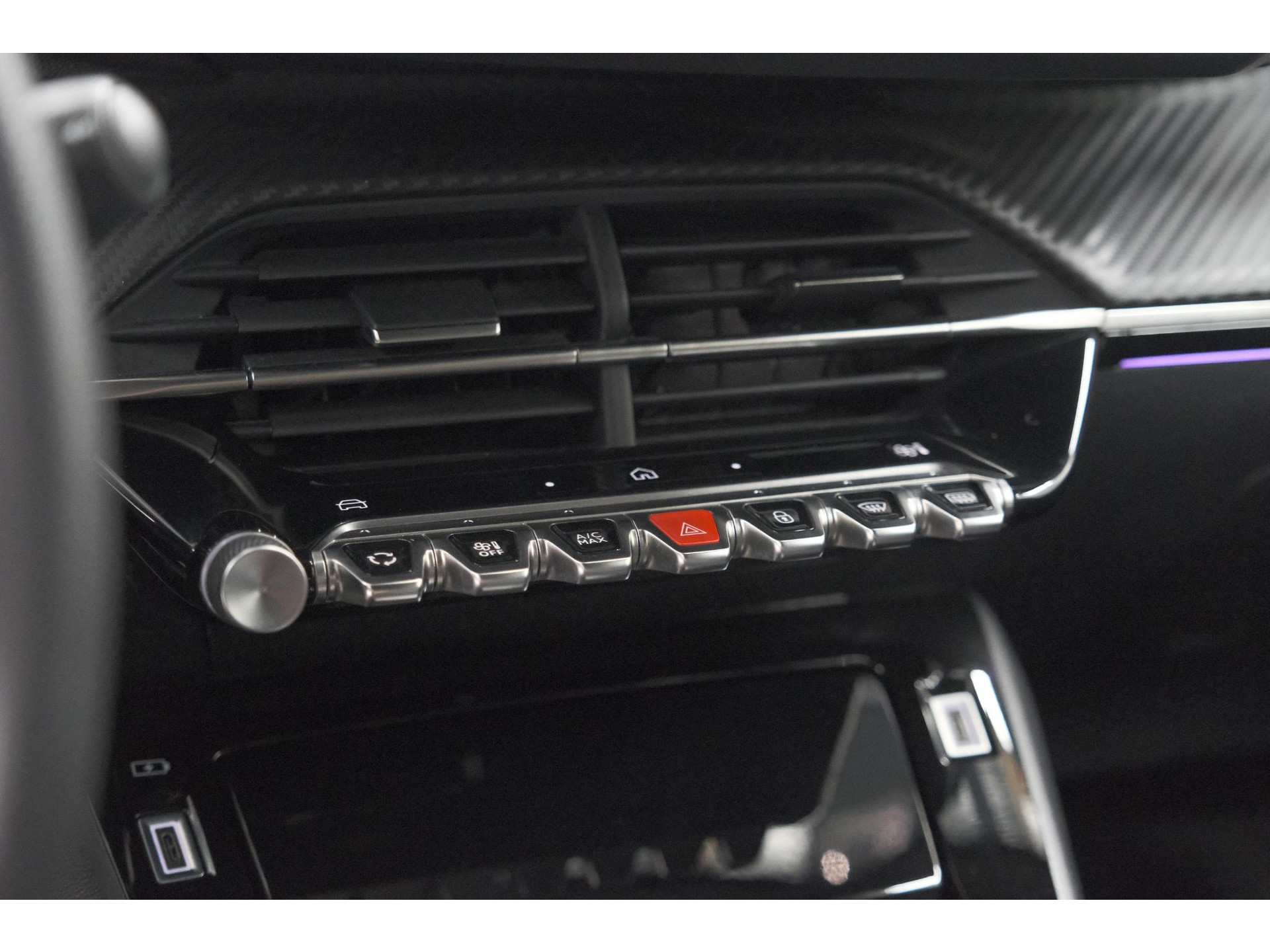 Peugeot 2008 1.2 Hybrid 145 GT | Camera | Apple Carplay | Parkeersensoren