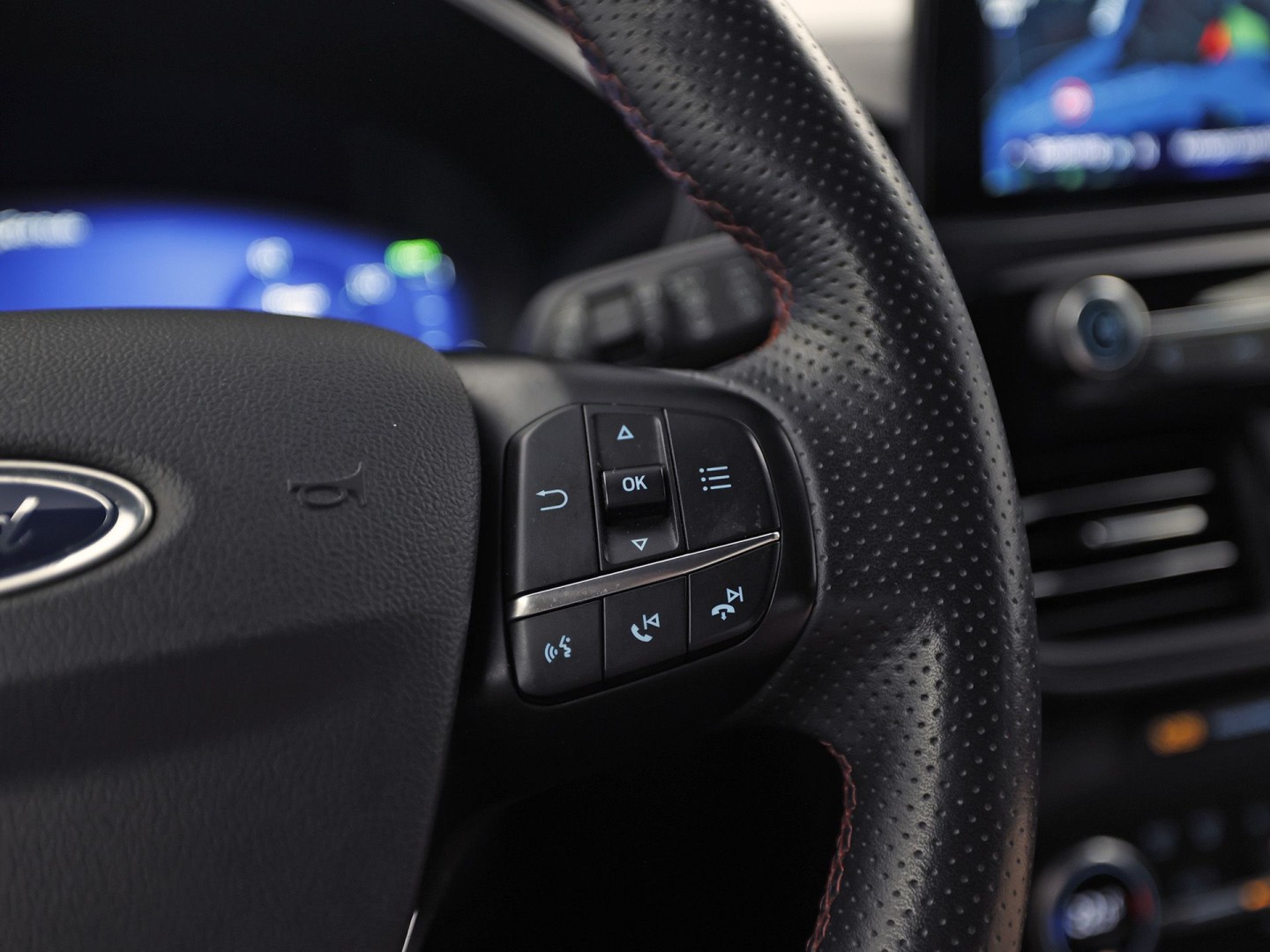 Ford Kuga 2.5 PHEV ST-Line X 225Pk Automaat (VIRTUAL COCKPIT, BANG&OLUFSEN, APPLE CARPLAY, ELEK SPORTSTOELEN, LEDER/ALCANTARA, CAMERA, ELEK ACHTERKLEP, KEYLESS, NIEUWSTAAT)